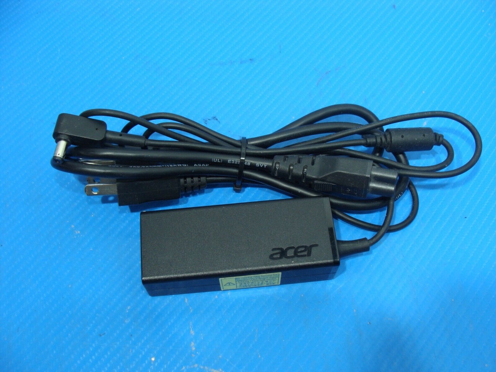 Genuine Acer 45w Charger Ac Power Adapter A045R021L PA-1450-26 ADP-45HE B 5.5mm