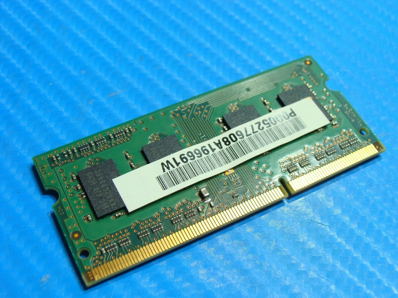 Toshiba S55t-A5334 Samsung 2GB PC3-10600S SO-DIMM Memory RAM M471B5773CHS-CH9 Samsung