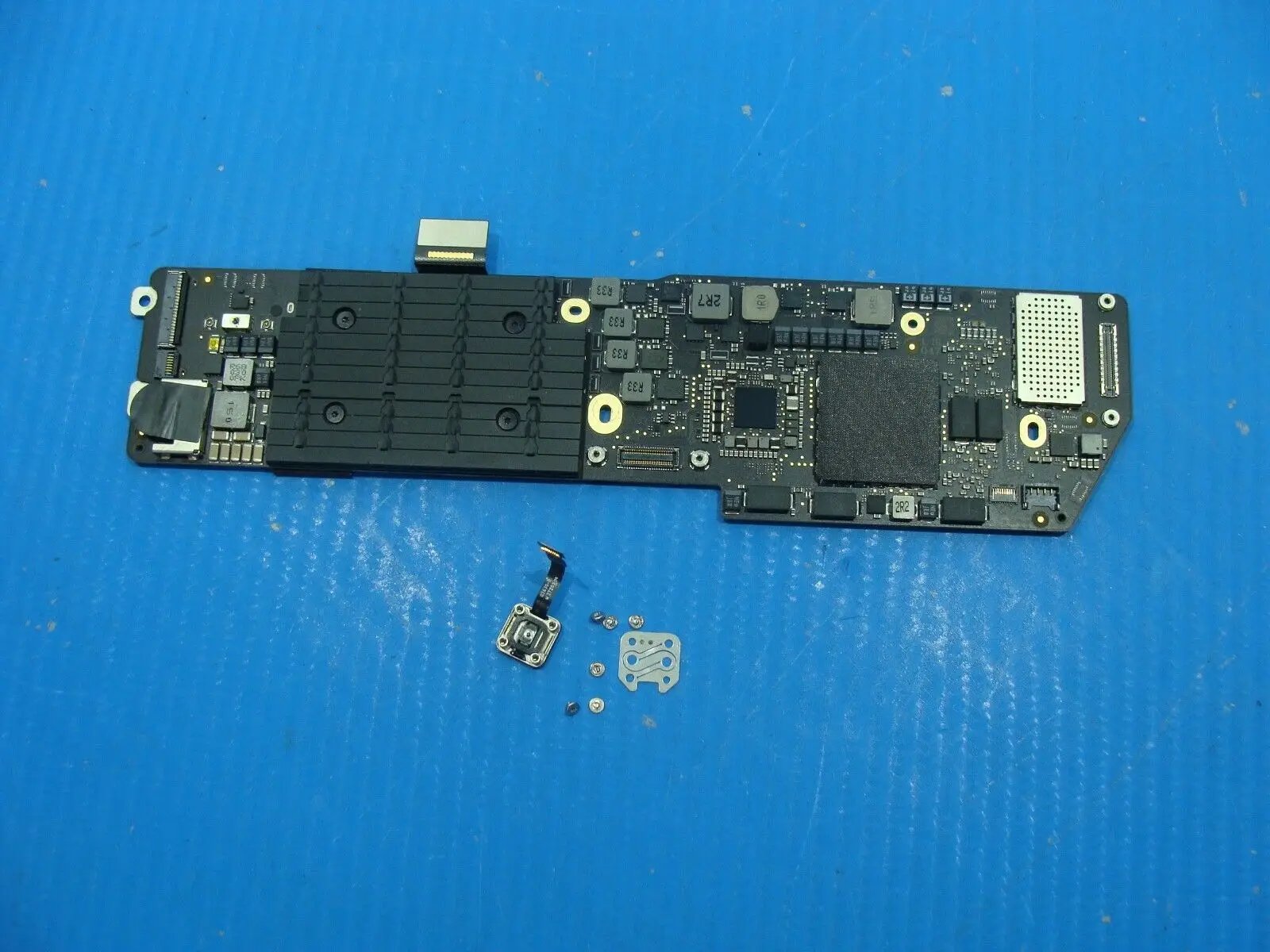 MacBook Air A2179 2020 MVH42LL MWTK2LL i3 1.1GHz 8GB Logic Board 661-14741 AS IS