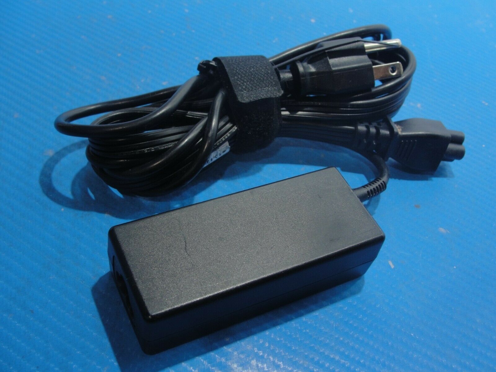 Lot of 10: HP AC Adapter Power Charger 19.5V 2.31A 45W 741727-001 