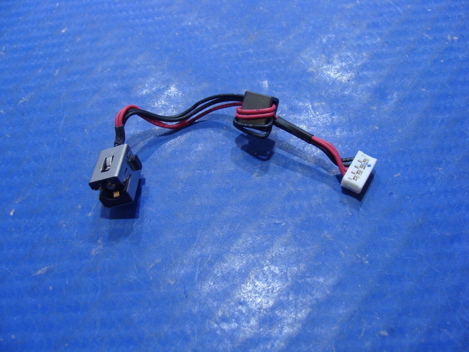 Toshiba Satellite C855D-S5110 15.6" OEM DC IN Power Jack with Cable 6017B0356001 Toshiba