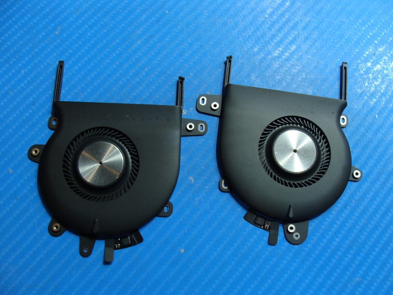 MacBook Pro A1989 13