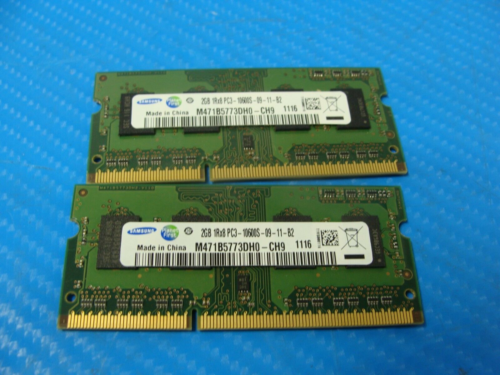 Apple A1278 Samsung 4GB (2x2GB) PC3-10600S SO-DIMM RAM Memory M471B5773DH0-CH9 Samsung