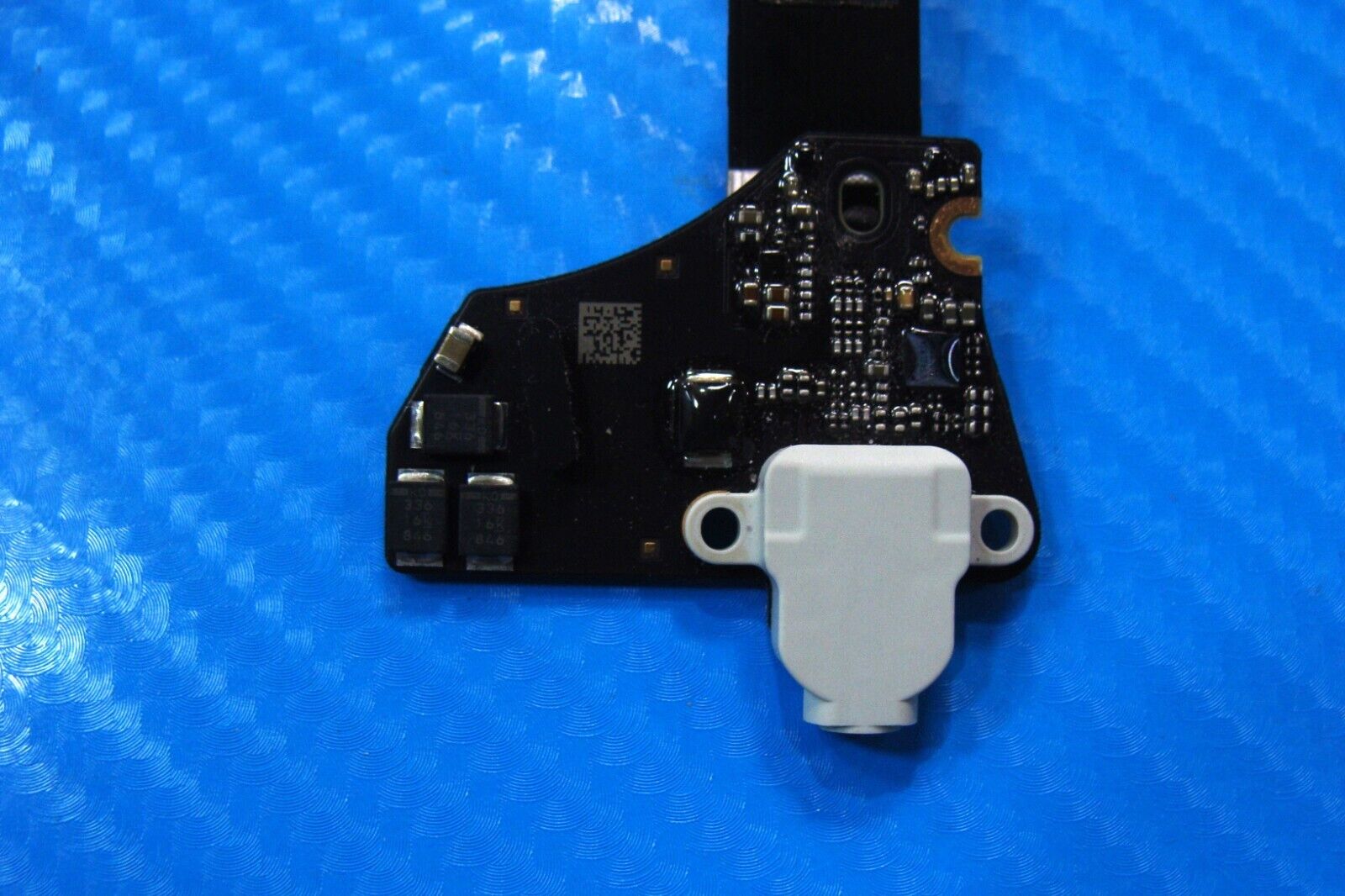 MacBook Air Late 2018 A1932 13 OEM Audio Board w/Cable 821-01528-A 923-02824
