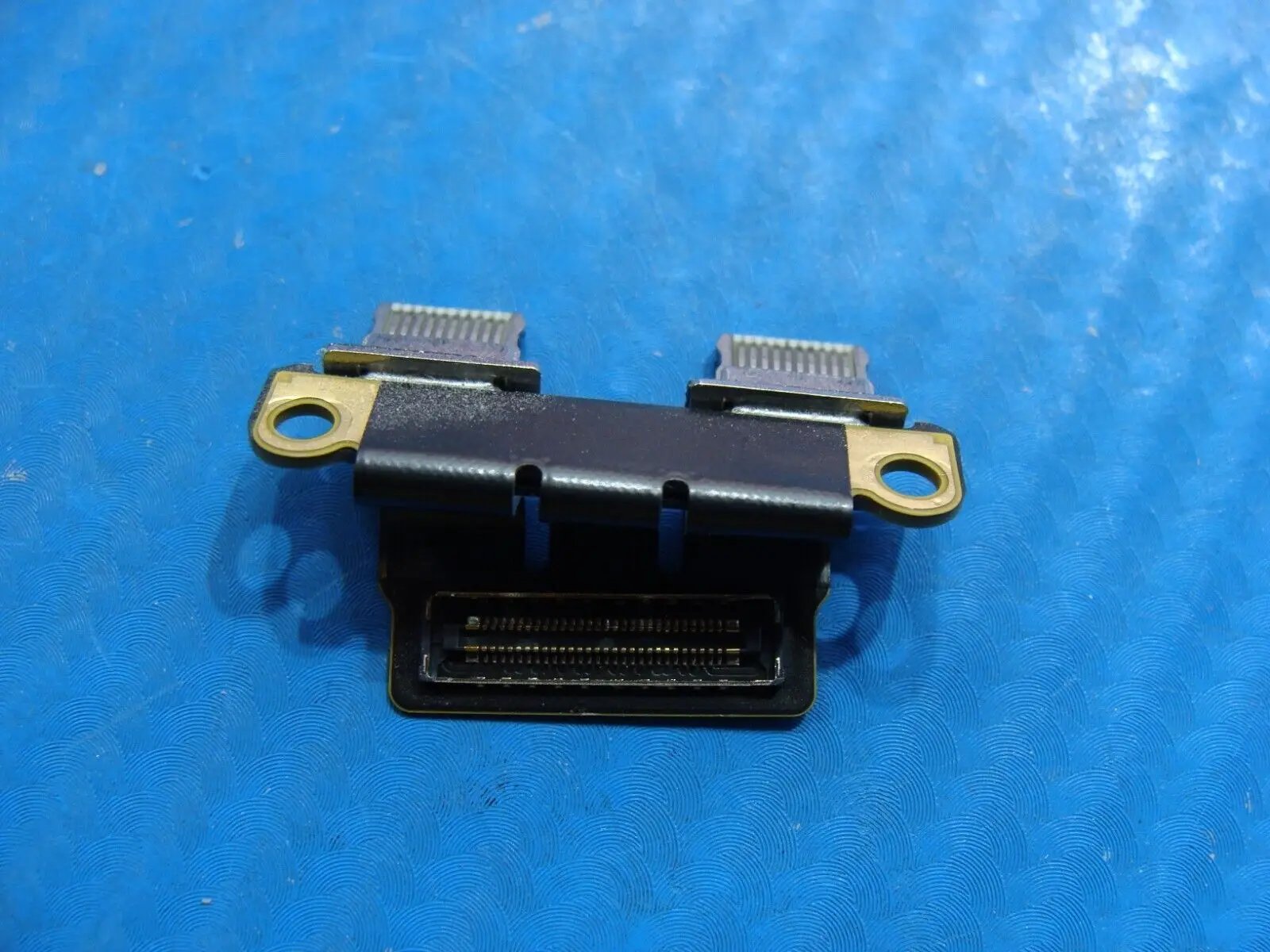 MacBook Pro A2251 13