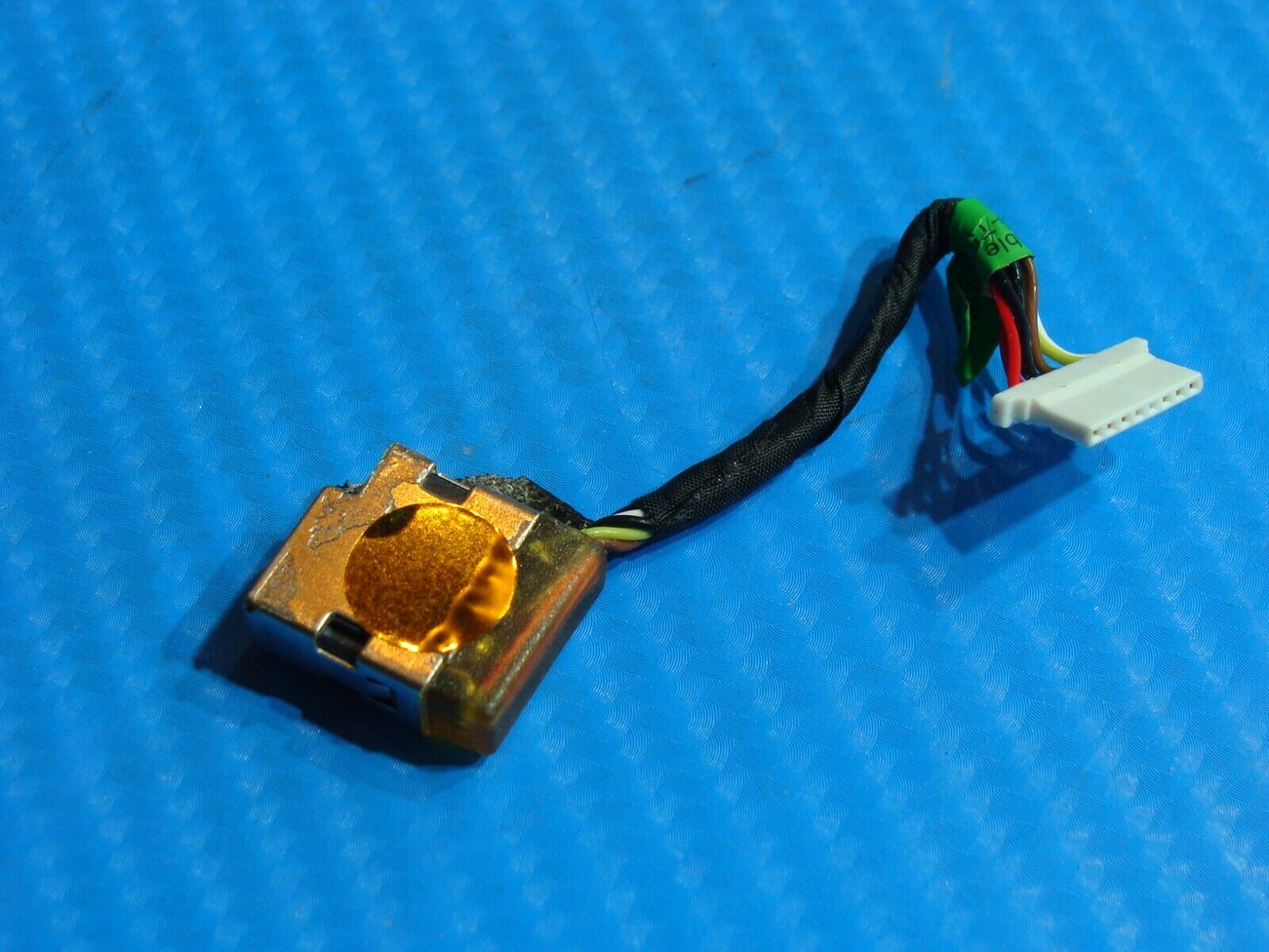 HP Envy 13-d010nr 13.3