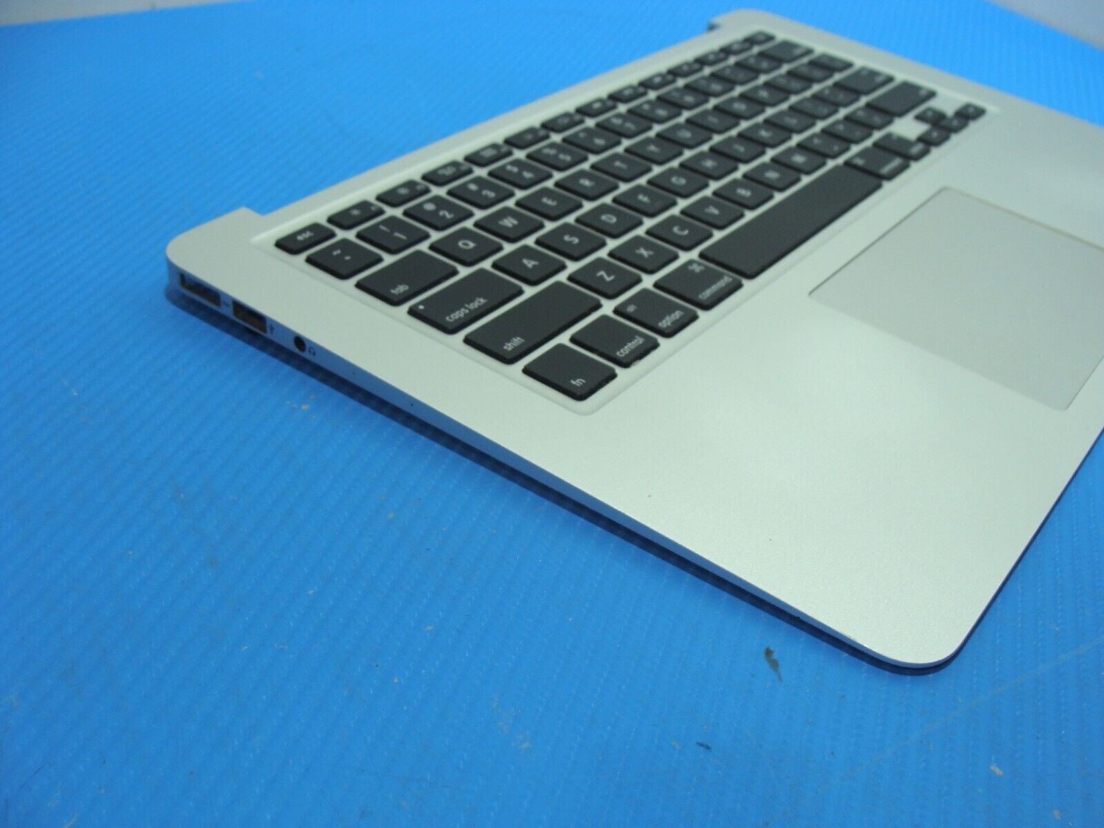 MacBook Air A1466 Mid 2013 MD760LL/A 13