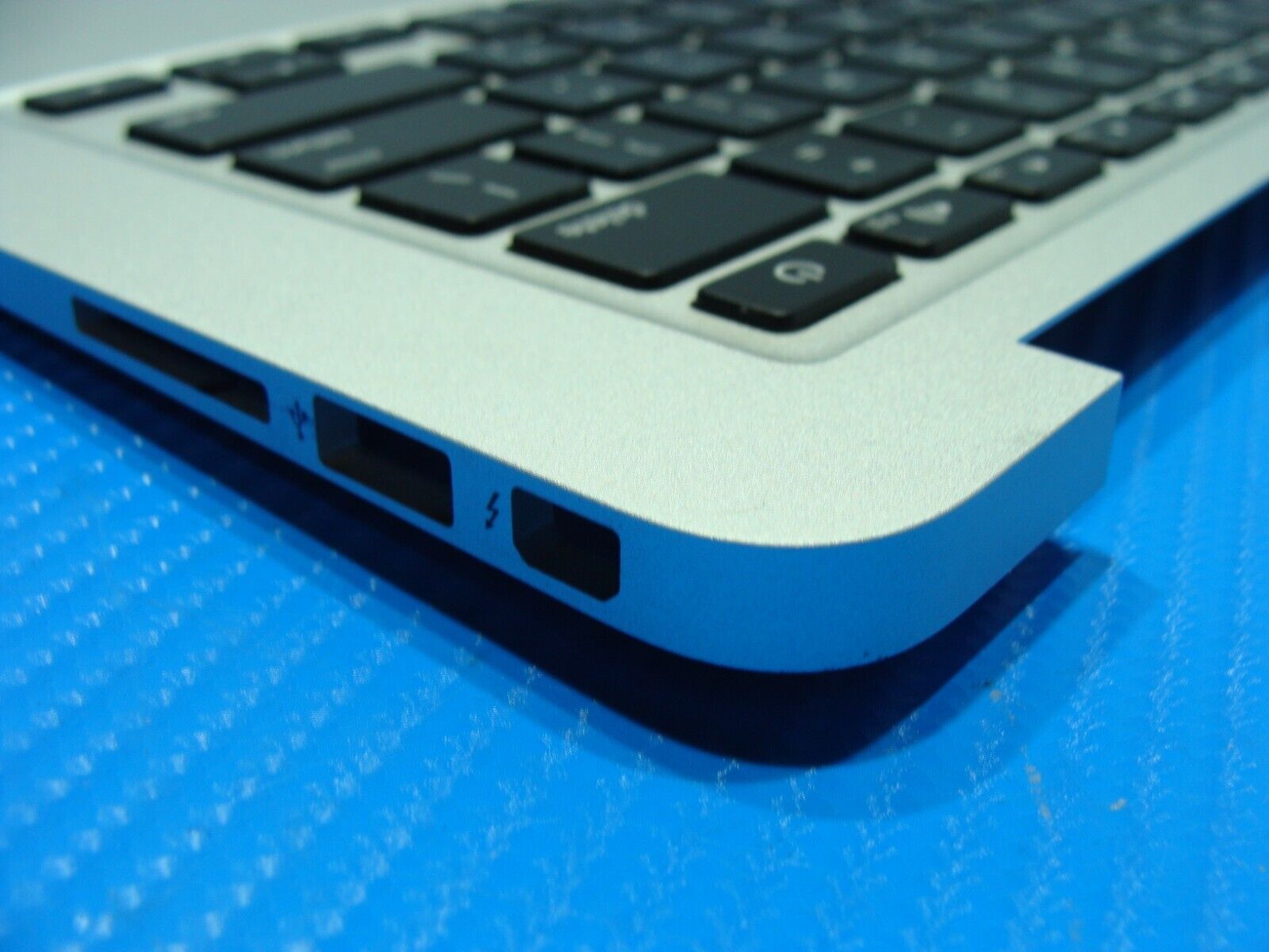 MacBook Air A1466 2015 BTO 13