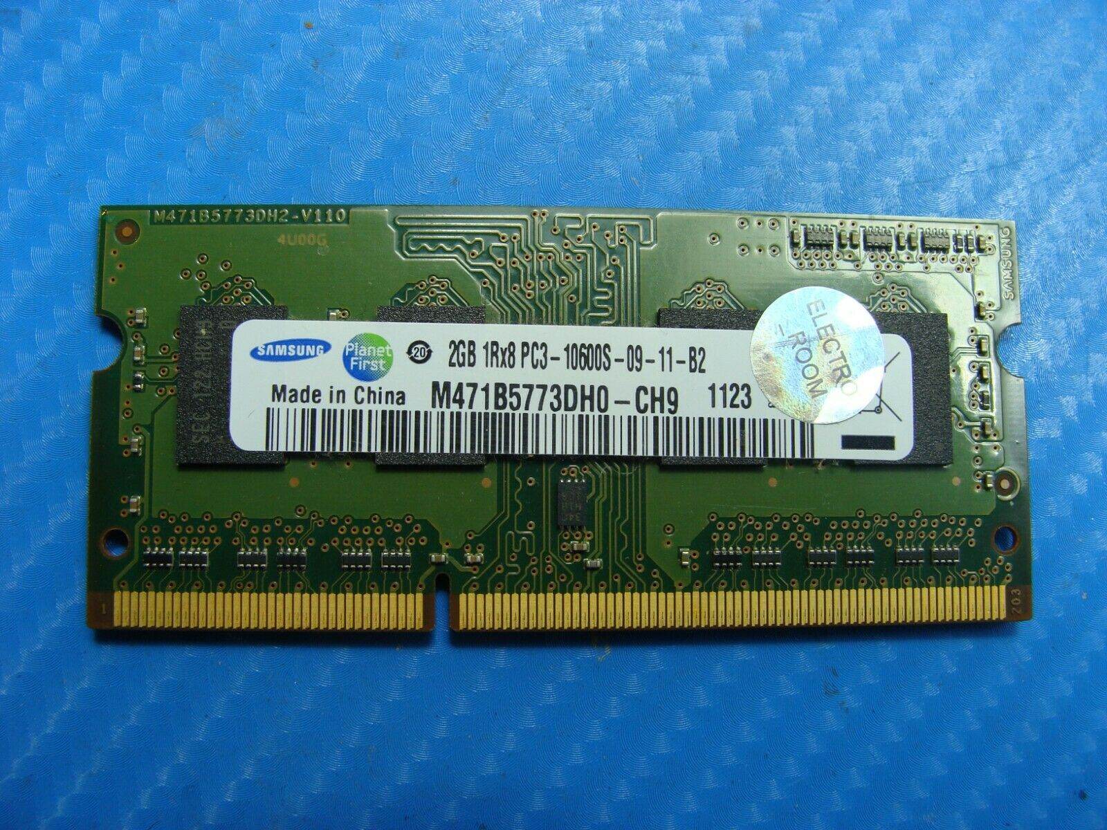 Toshiba L745-S4210 Samsung 2GB PC3-10600S SO-DIMM Memory RAM M471B5773DH0-CH9 #1 - Tested Computer Laptop Parts
