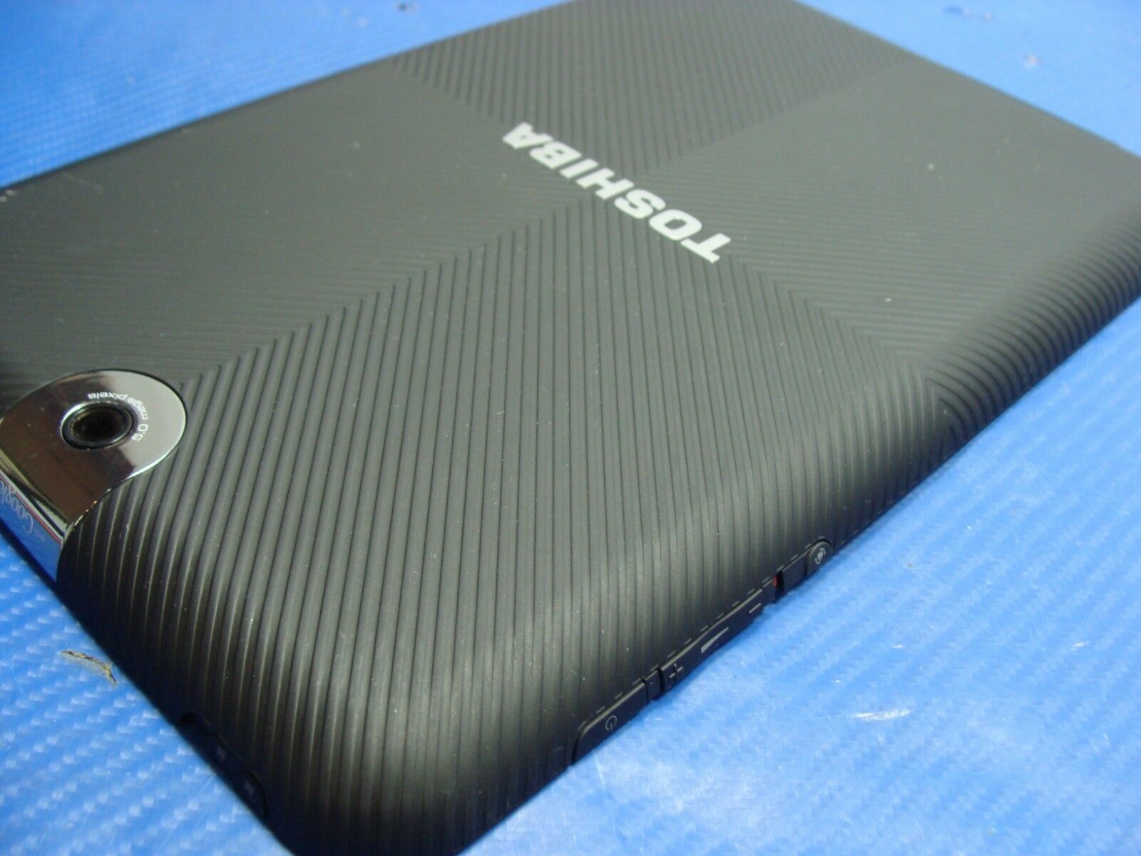 Toshiba Thrive AT105-T1032 10.1