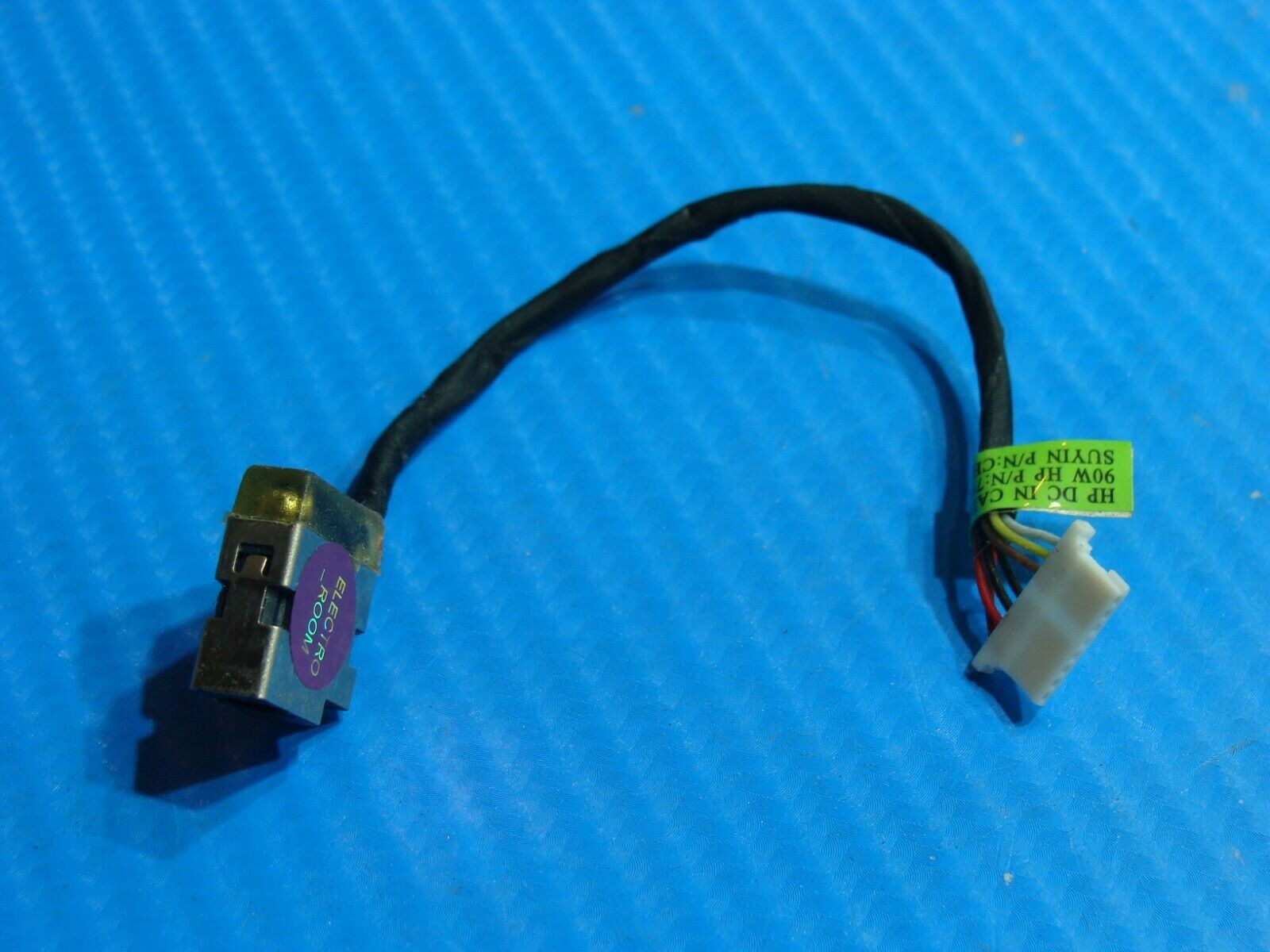 HP Notebook 15-ay009dx 15.6