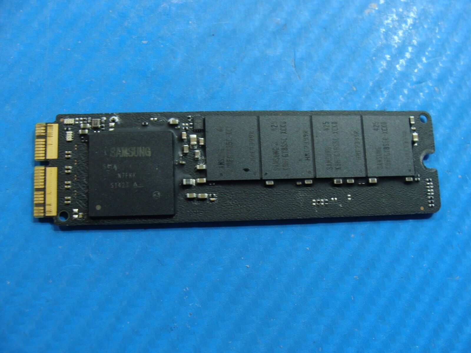 MacBook Pro A1502 MF839LL/A Samsung 256GB SSD 12+16 Pin 655-1803D MZ-JPU256T/0A6