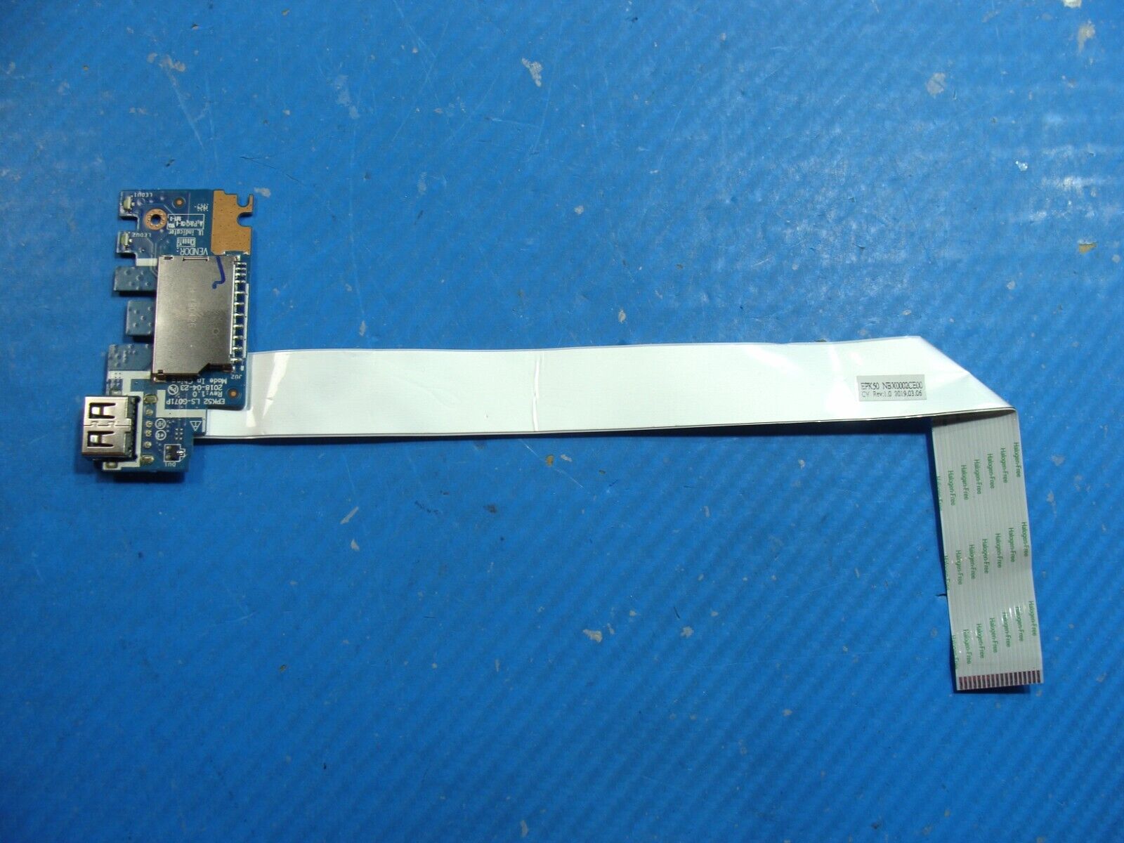 HP 15-da000 15.6 USB Card Reader Board w/Cable LS-G071P