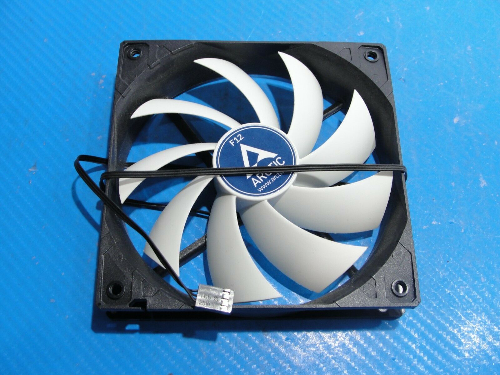 Custom Built PC Genuine Desktop Cooling Fan Arctic Custom Built PC