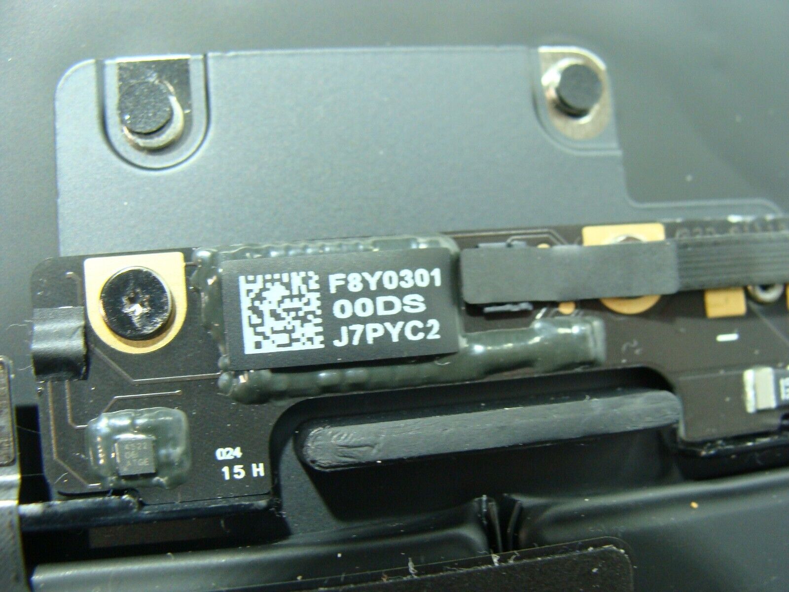 MacBook Pro A2251 2020 MWP72LL/A 13