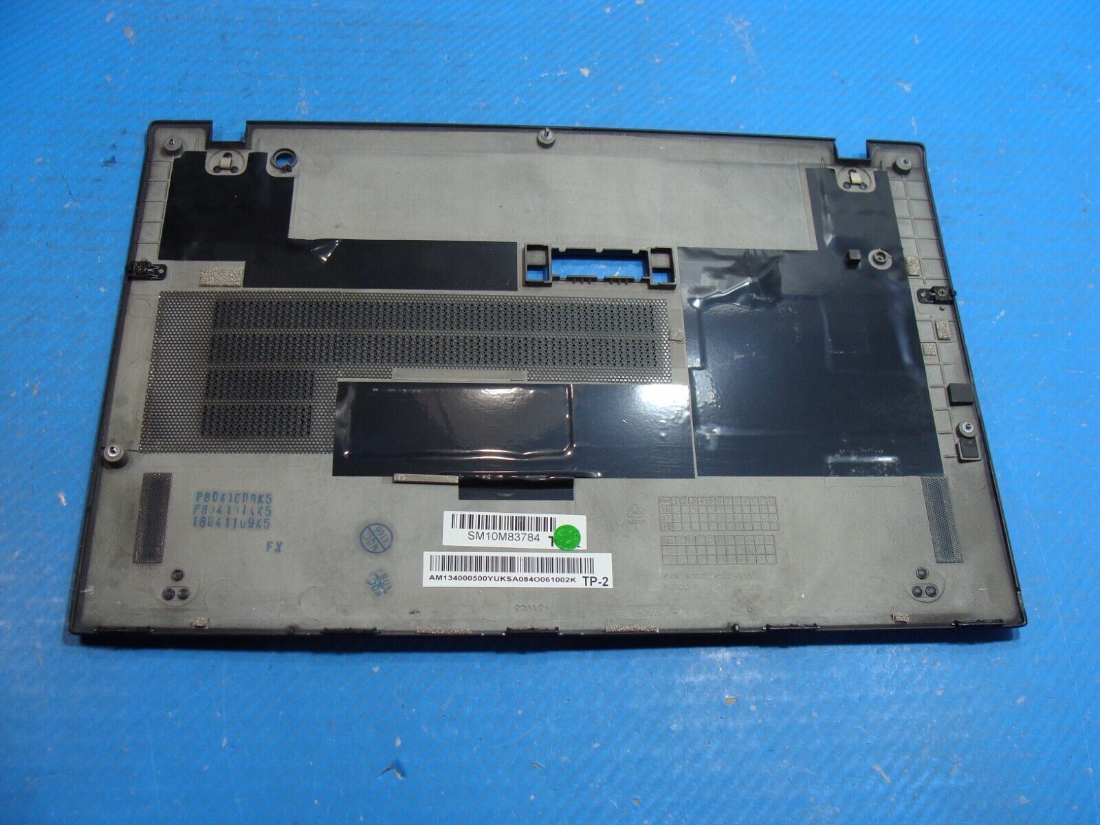Lenovo ThinkPad T470s 14 Genuine Bottom Case Base Cover Black AM134000500