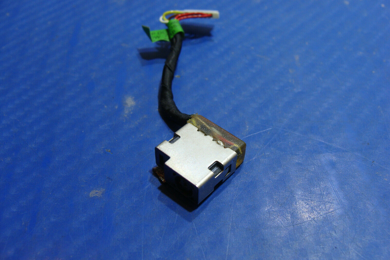 HP ENVY x360 m6-aq105dx 15.6