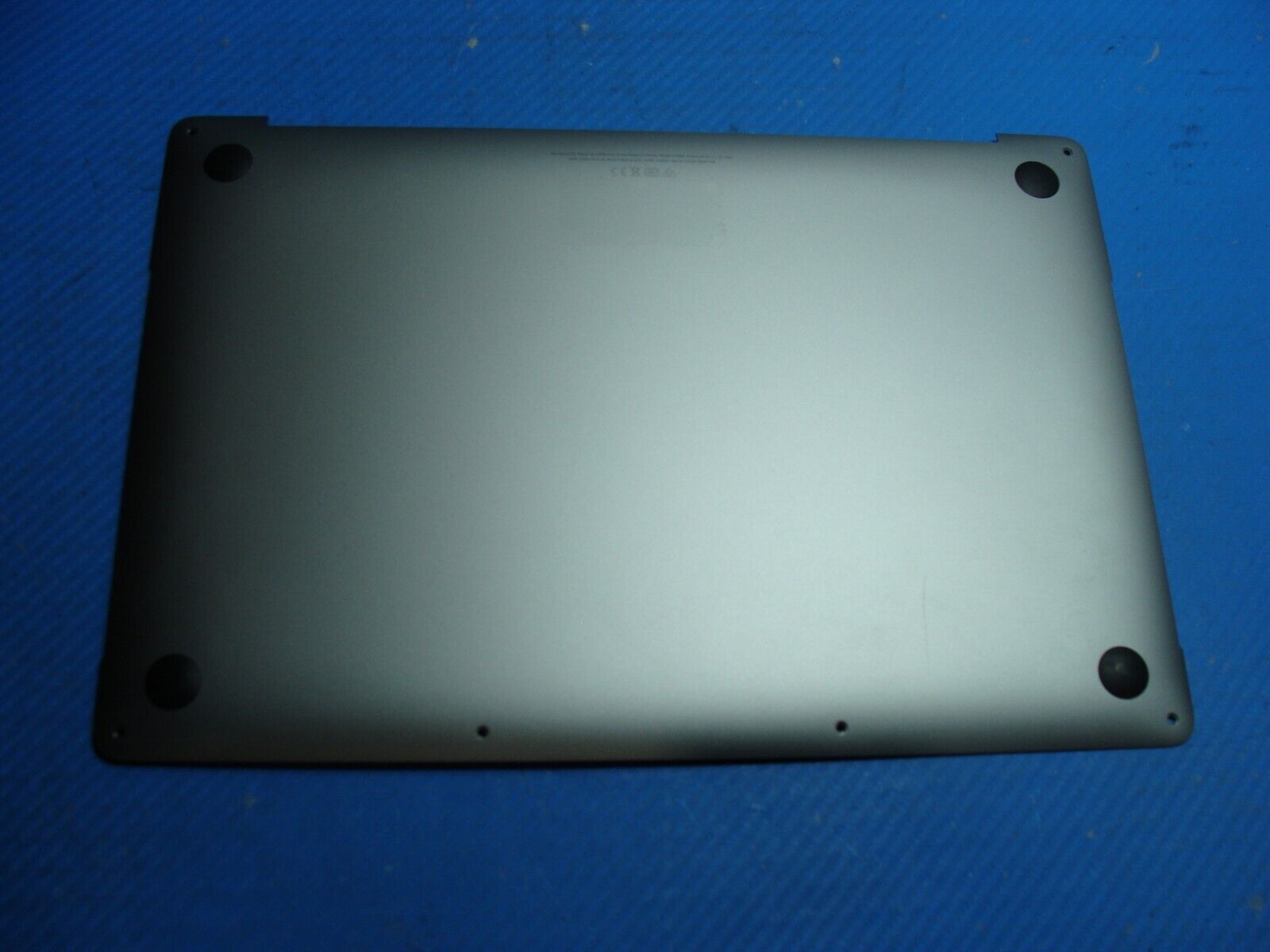 MacBook Pro A1989 13