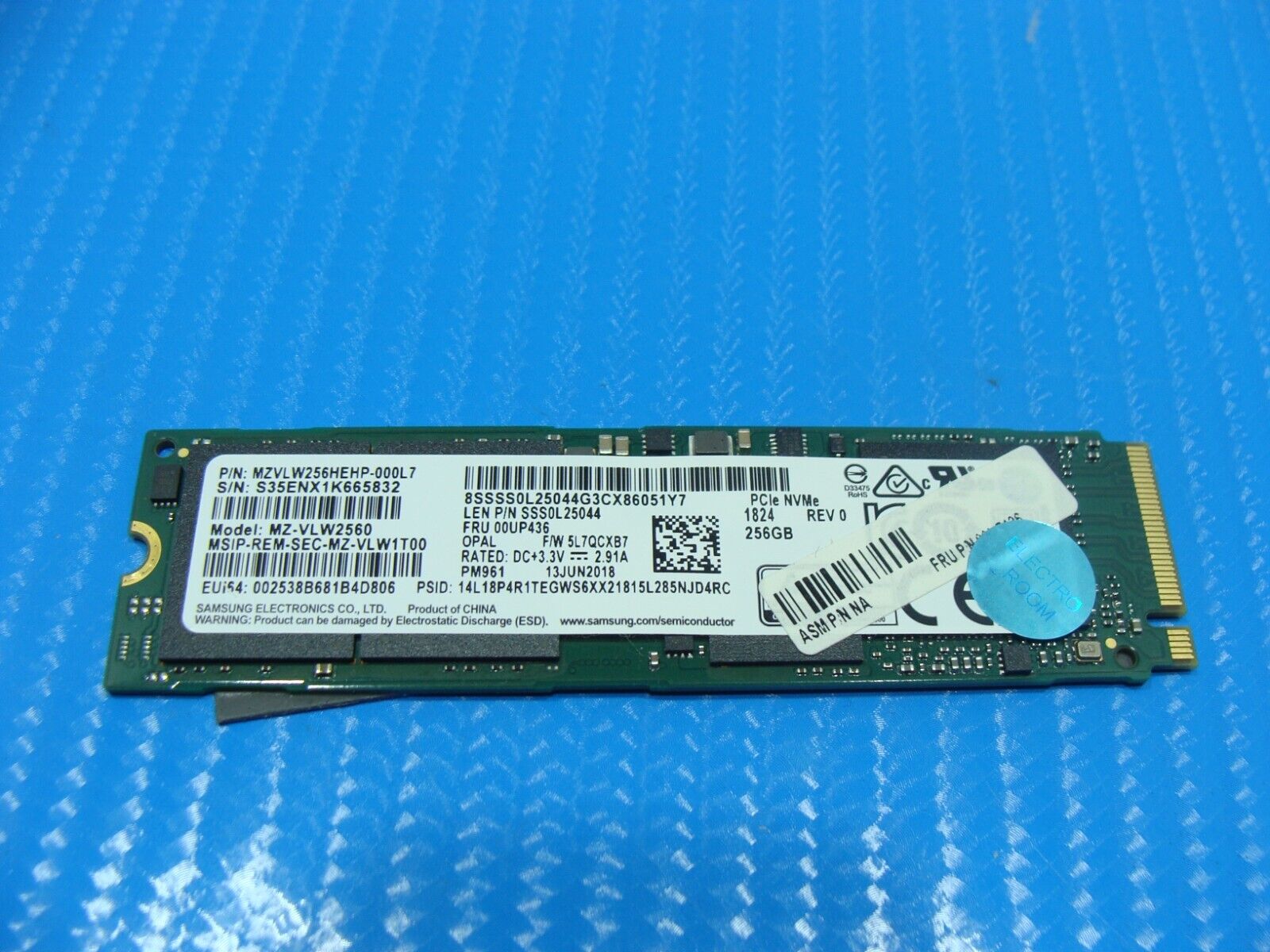 Lenovo X1 Carbon 256GB SSD M.2 NVMe Solid State Drive 00UP436 SSS0L25044