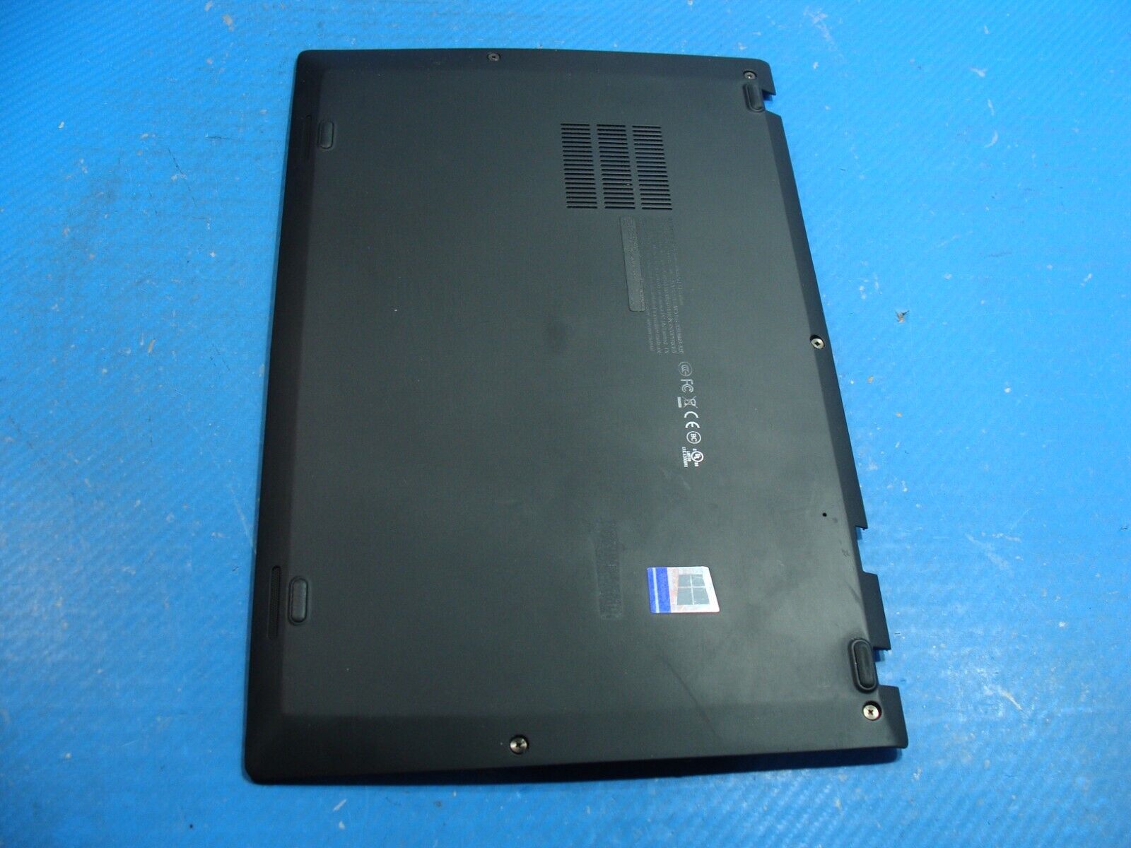Lenovo ThinkPad X1 Carbon 5th Gen 14 Genuine Bottom Case Base Cover AM12S000400