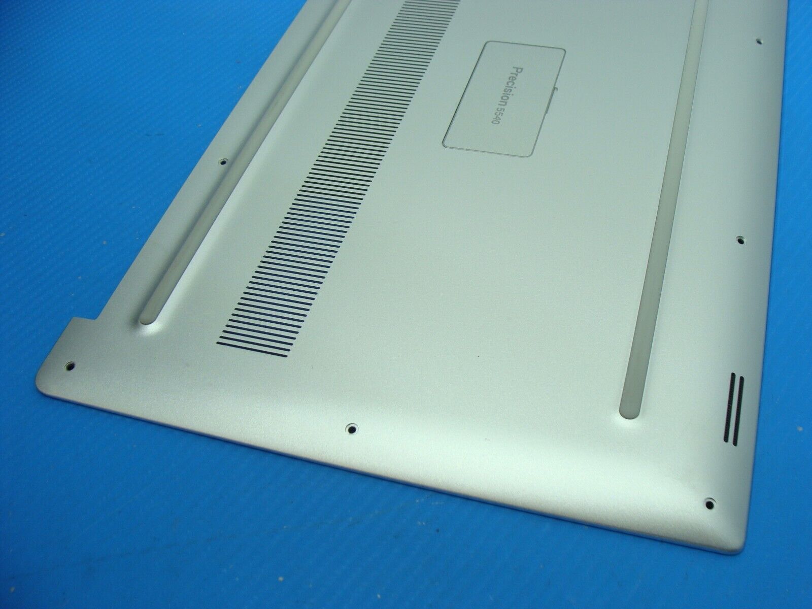 Dell Precision 5540 15.6Genuine Bottom Case Base Cover Silver RY51V AM2FP000523