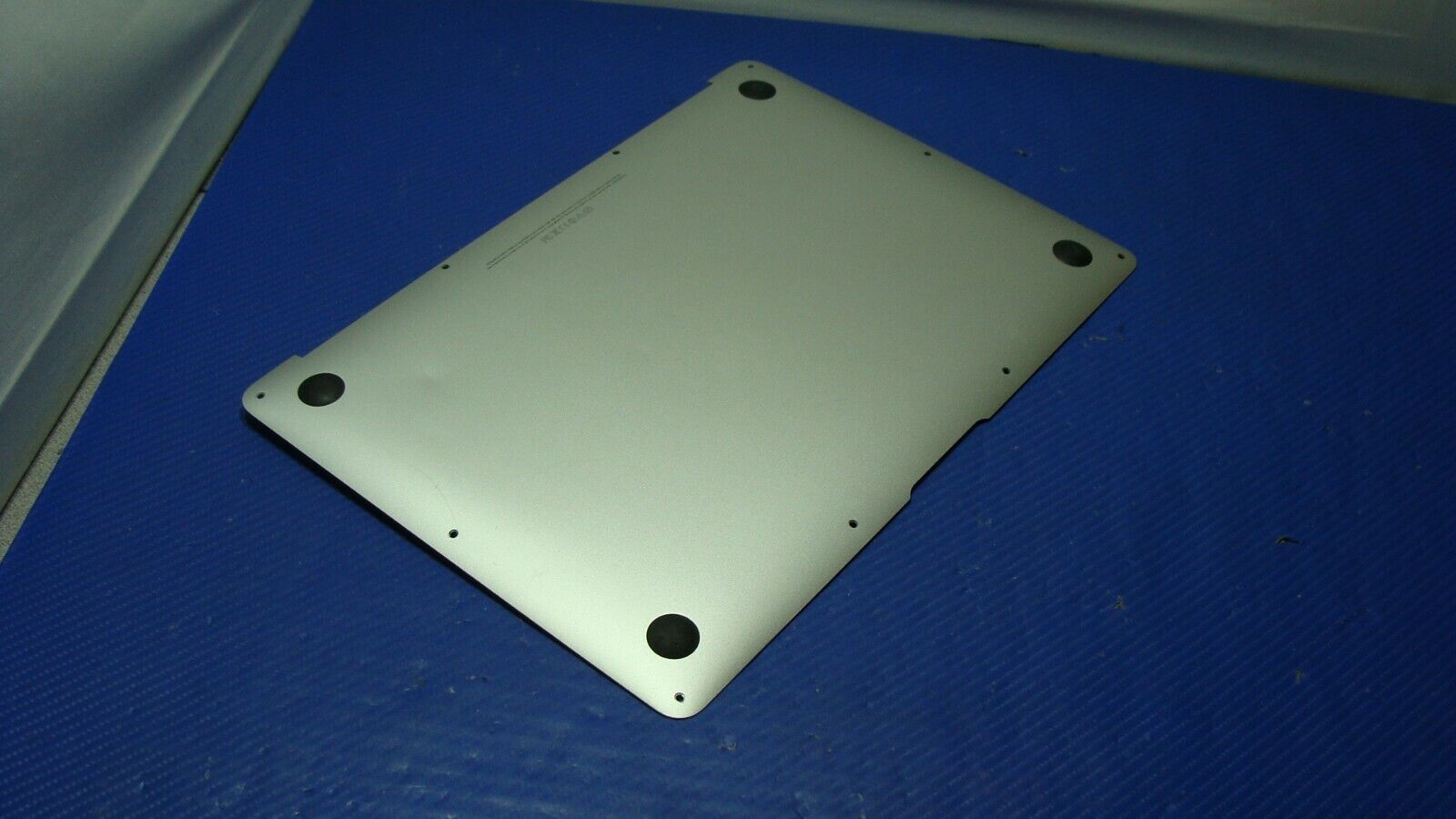 MacBook Air A1466 13 Mid 2013 MD760LL/A Genuine Laptop Bottom Case 923-0443