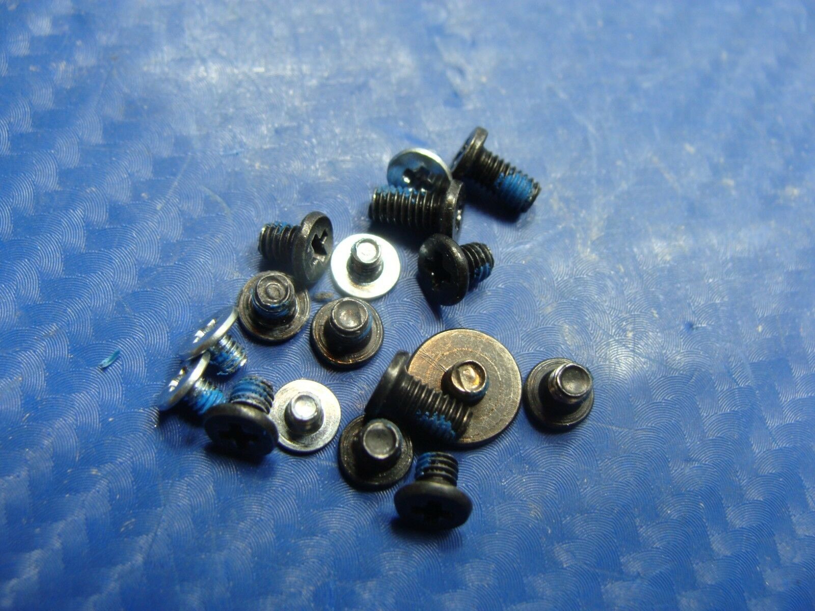 HP Pavilion 15-ab251nr 15.6