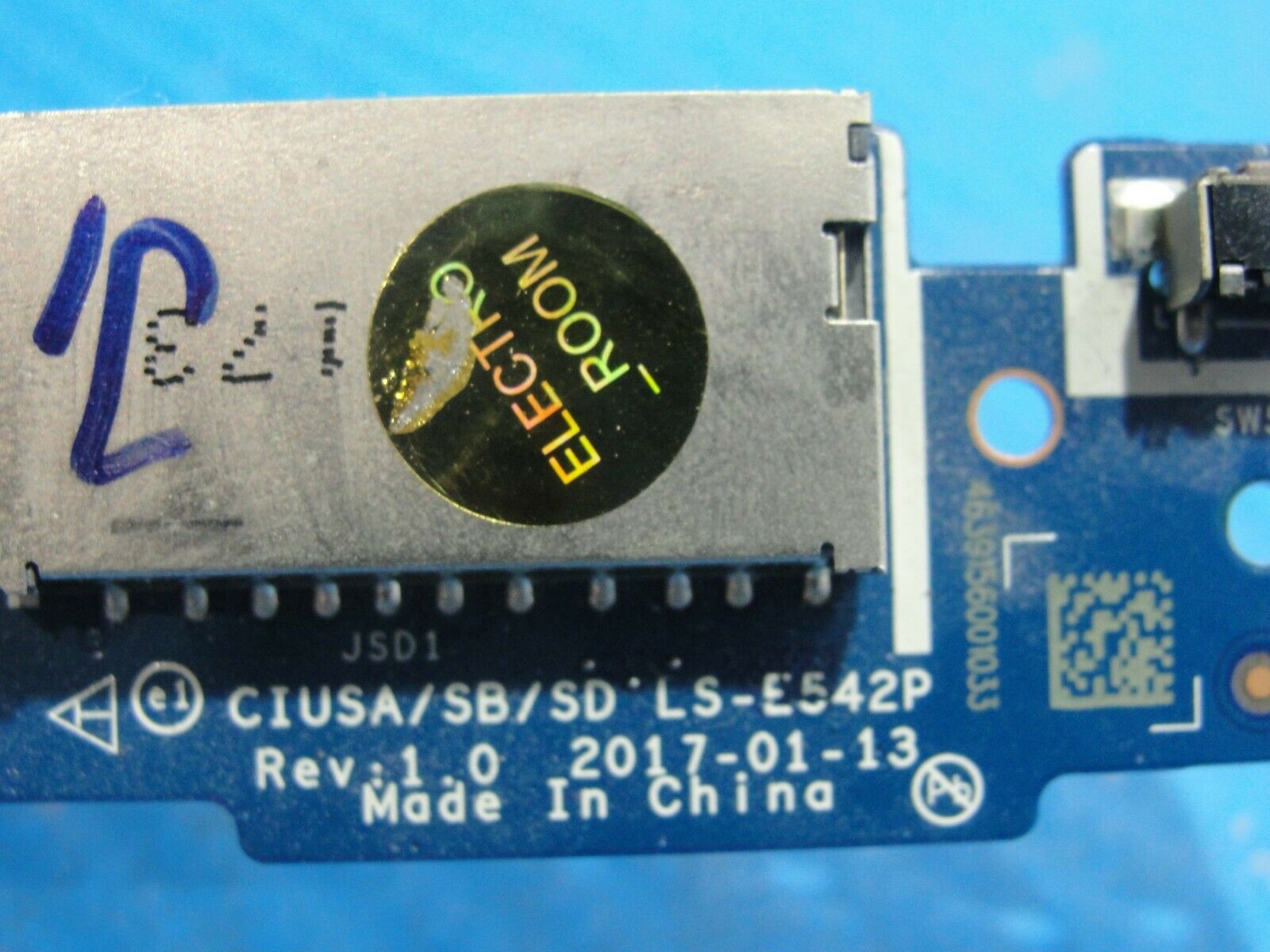 Lenovo IdeaPad 520S-14IKB 14