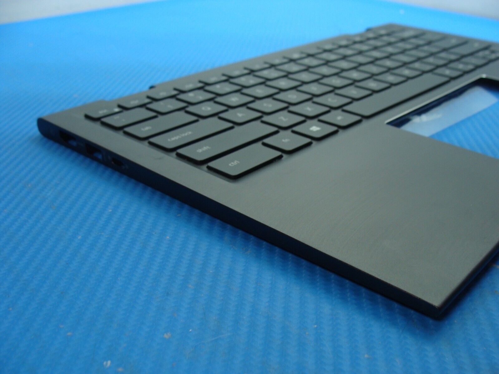 Dell Inspiron 14” 14 7415 2-in-1 Palmrest w/Backlit Keyboard & Speakers D7TNC