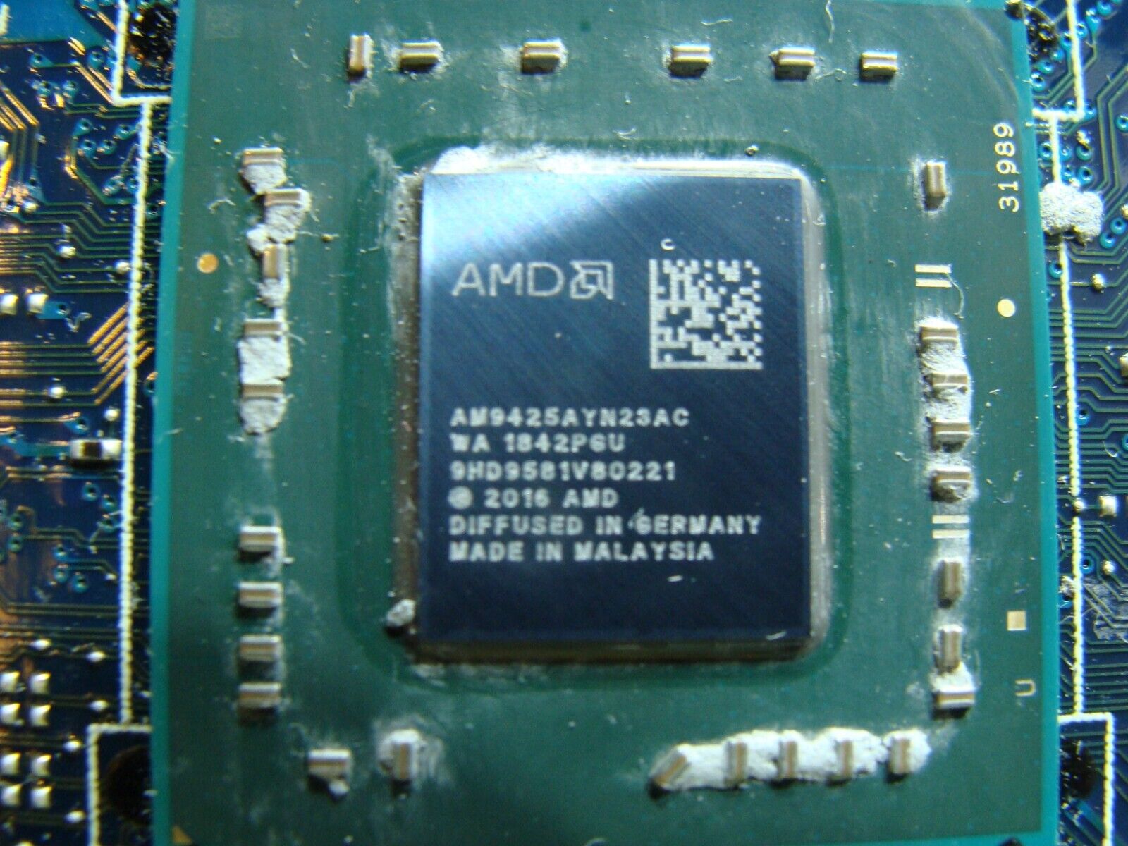 Lenovo IdeaPad 130-15AST 15.6