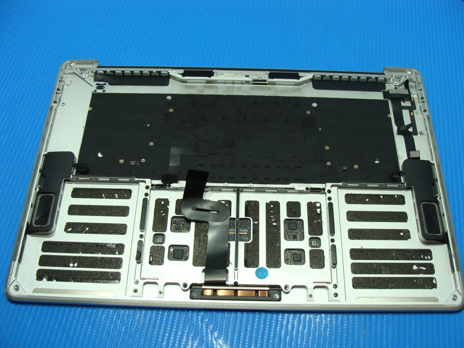 MacBook Pro A1990 2018 MR932LL/A 15