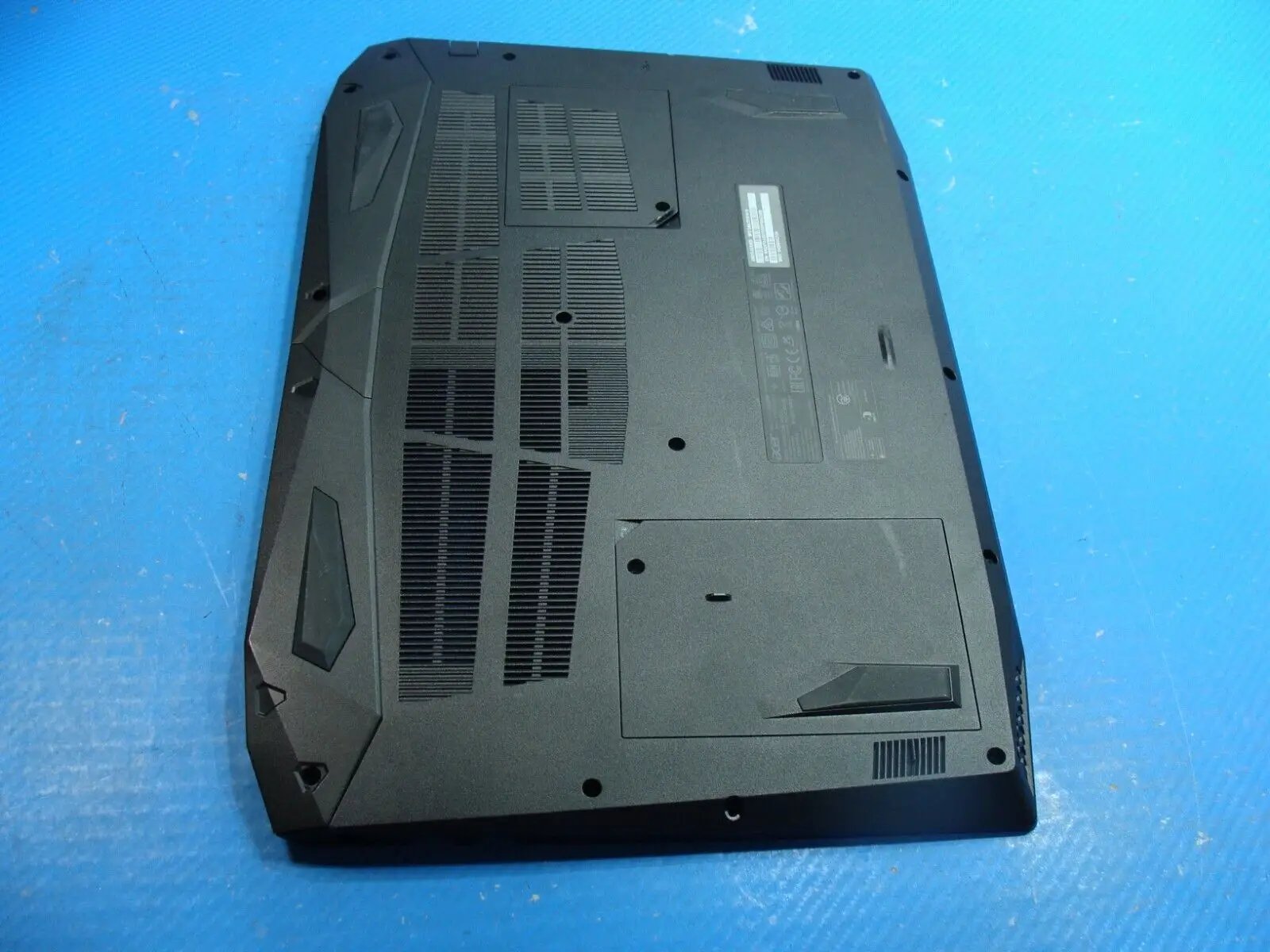 Acer Nitro 5 AN515-42-R5ED 15.6 Bottom Case w/Cover Doors AP290000710