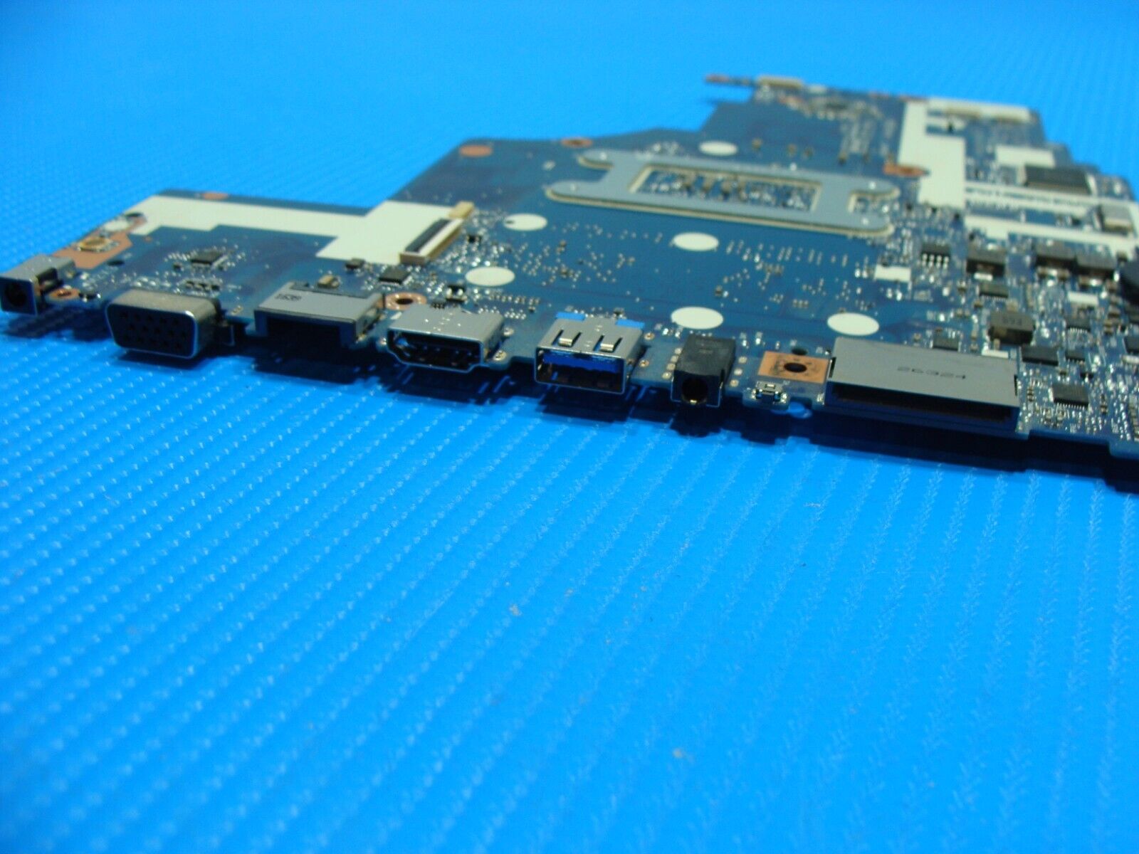 Lenovo IdeaPad 310-15IKB 15.6