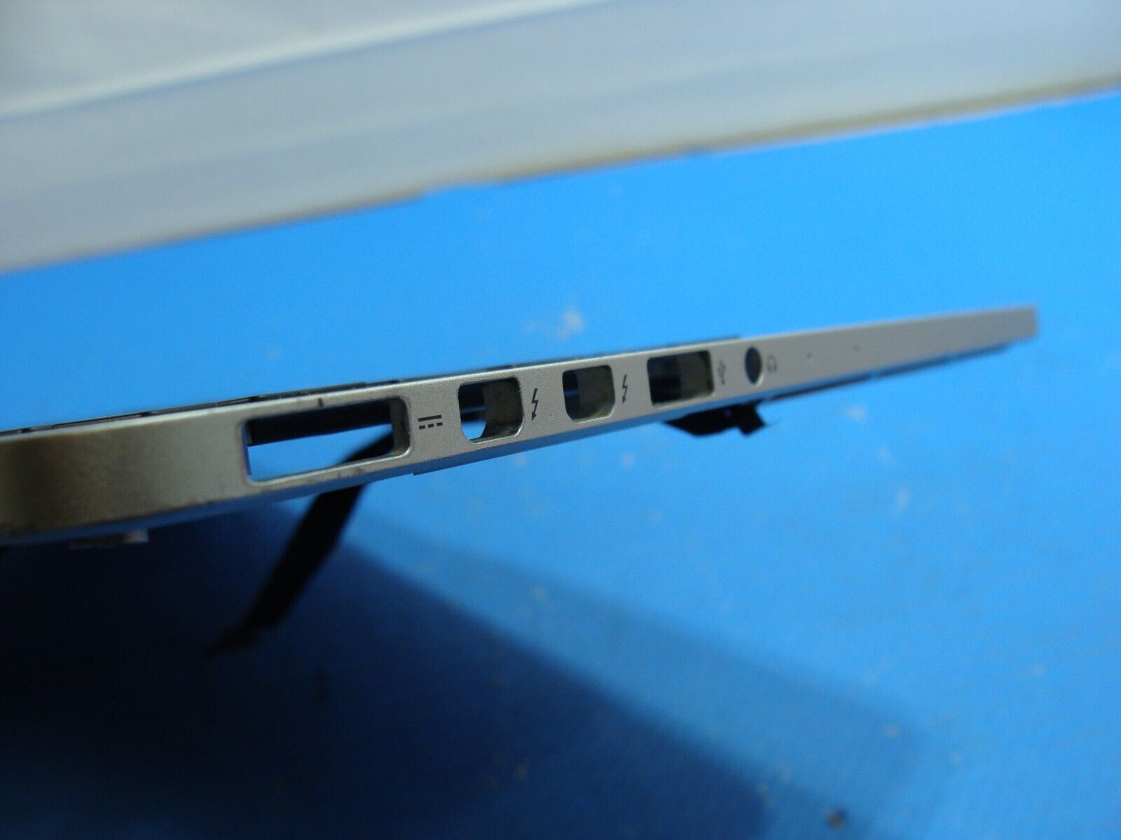 MacBook Pro A1502 13 2015 MF839LL/A Top Case w/Keyboard 661-02361