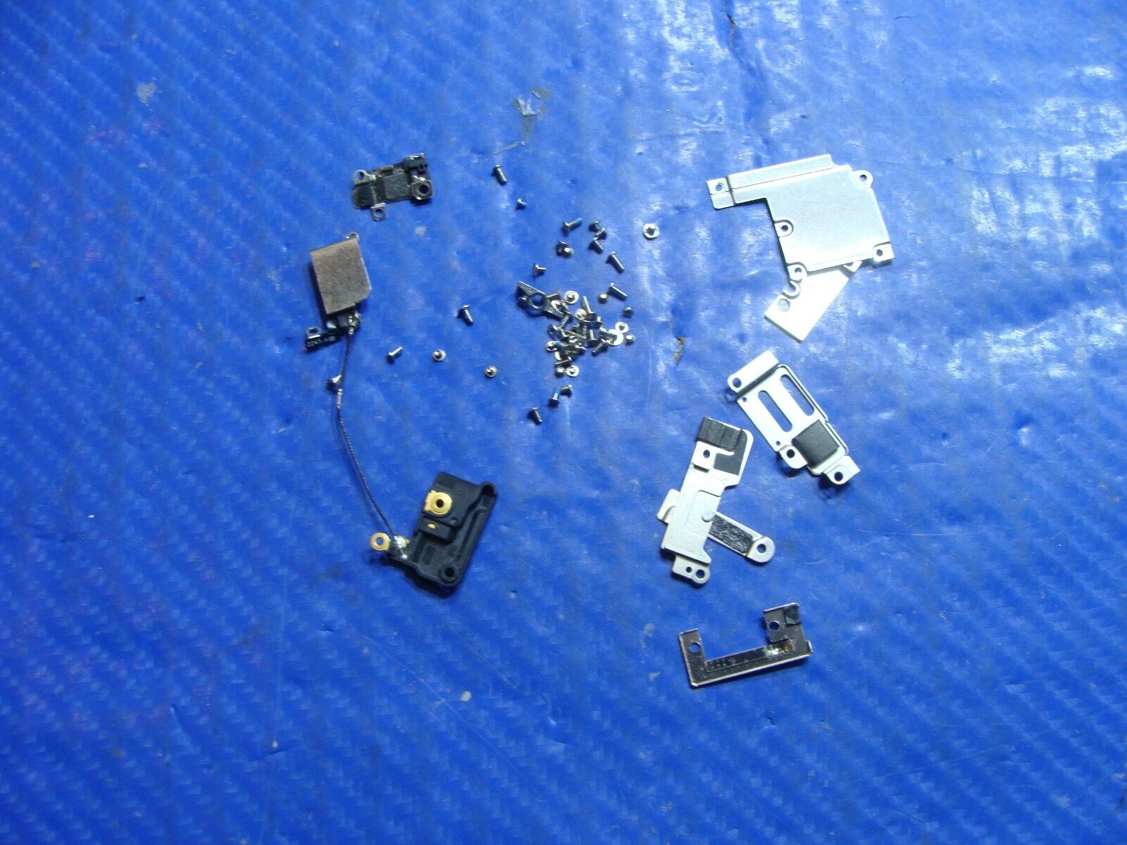 iPhone 6 Plus 16GB A1522 MGC12LL/A 5.5