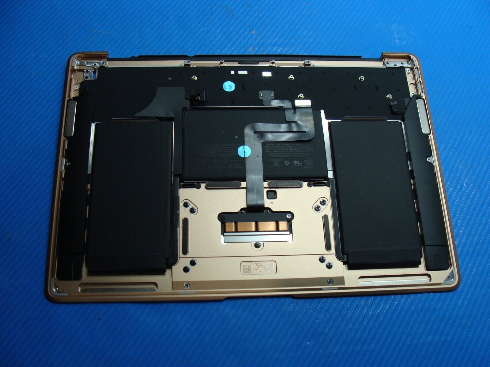MacBook Air 13” A1932 Mid 2019 MVFH2LL/A Top Case w/Battery Gold 661-12594