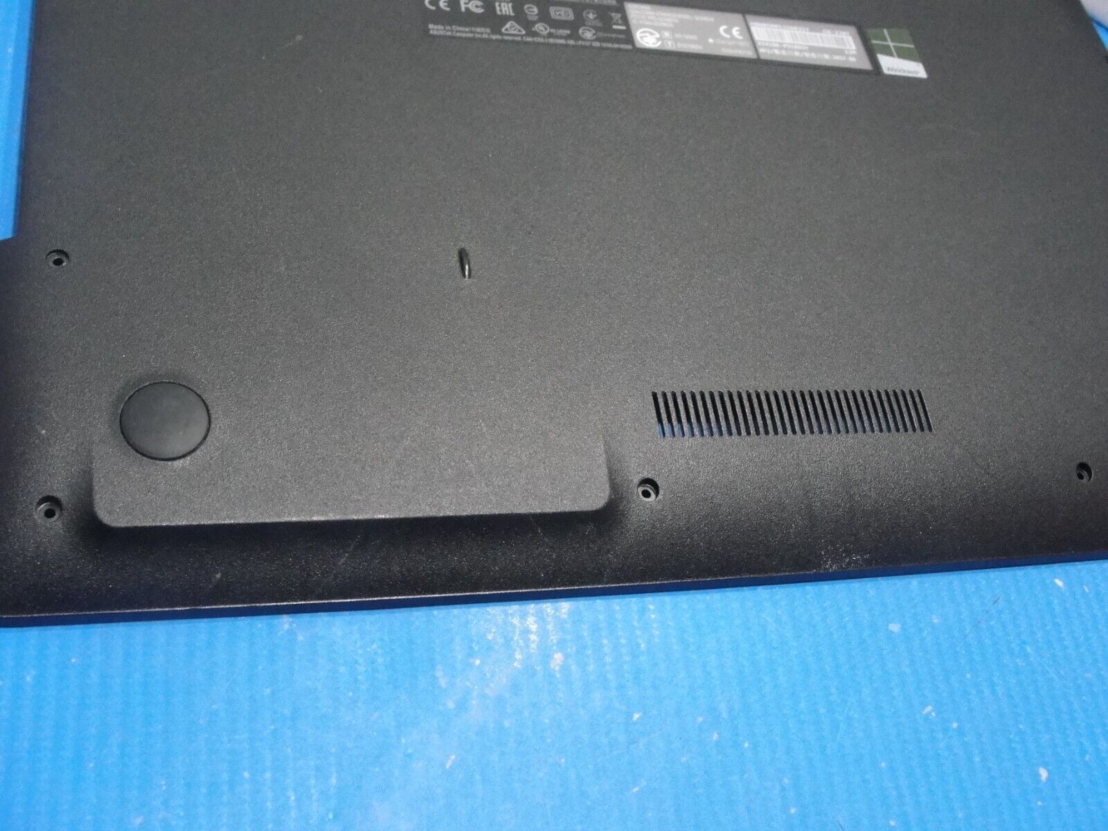 Asus VivoBook X541NA-PD1003Y 15.6