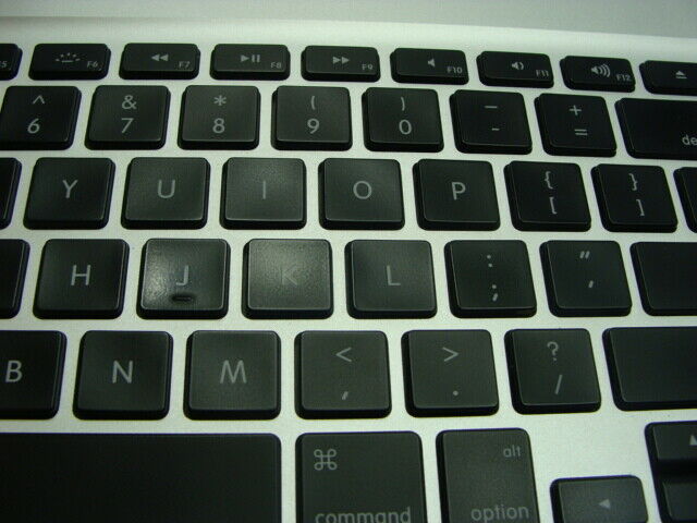 MacBook Pro A1297 MC725LL/A Early 2011 17