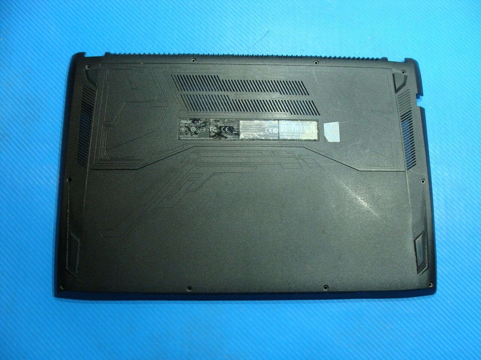Asus FX60VM6700 15.6