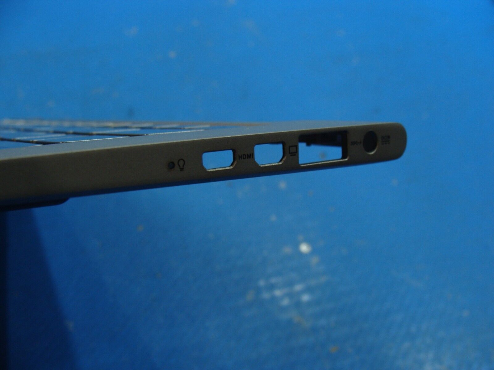 Asus UX31E 13.3 Palmrest w/Touchpad Keyboard 13GN8N1AM032-1