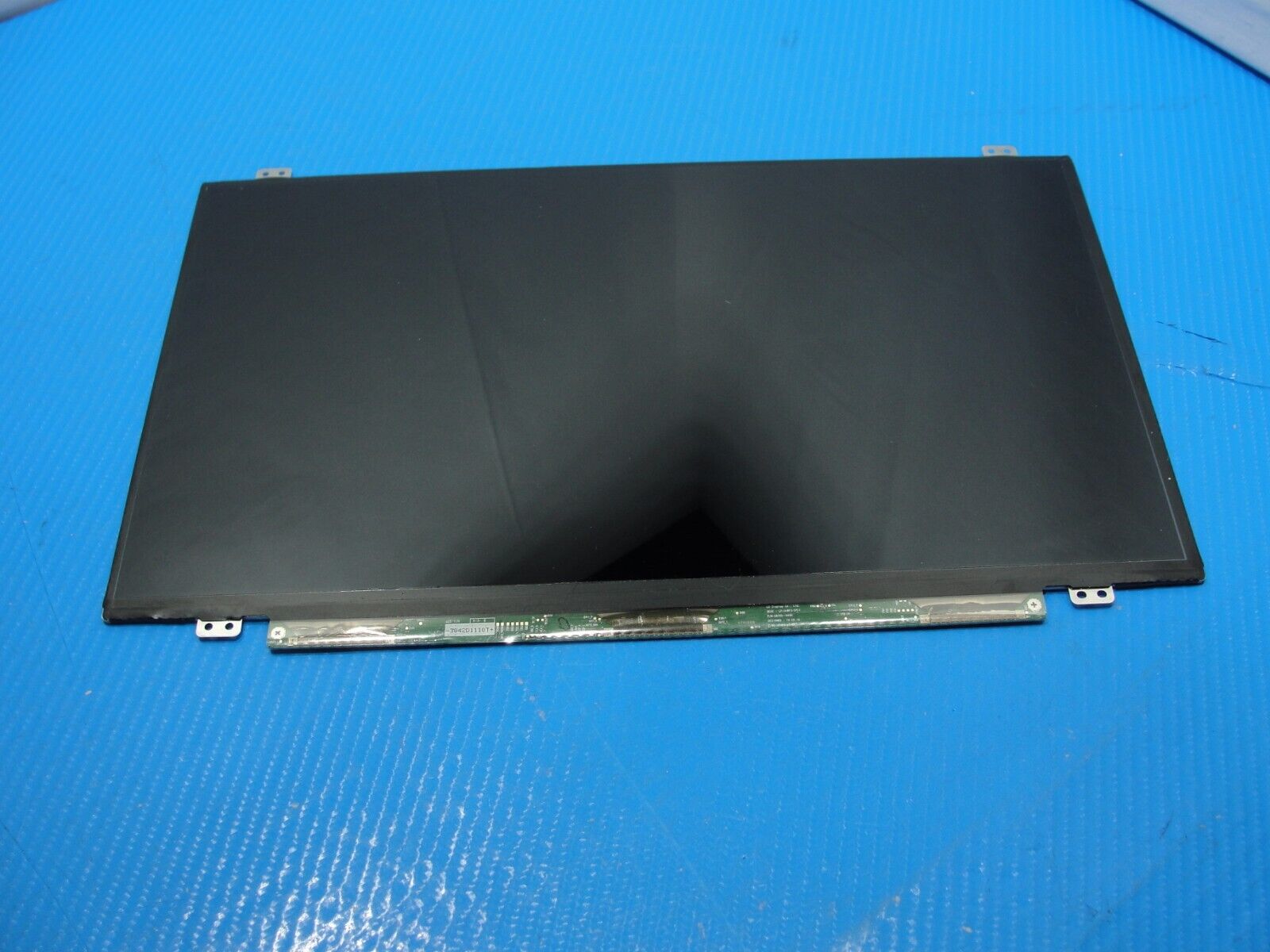 Toshiba Satellite E45-B 14
