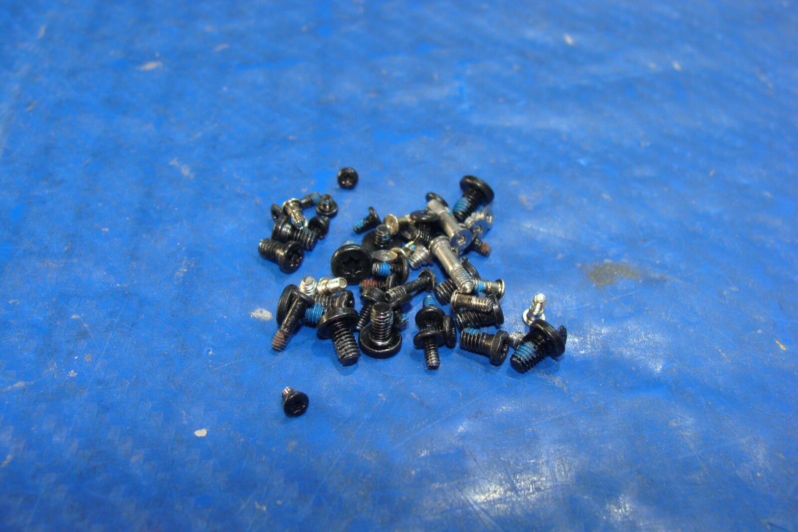 MacBook Air A1466 MD231LL/A Mid 2012 13