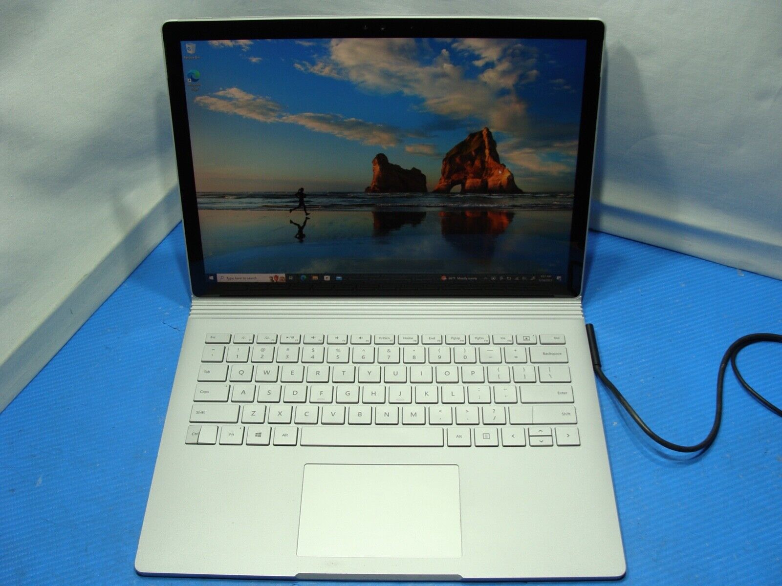 VALUE DEAL Microsoft Surface Book 13.5