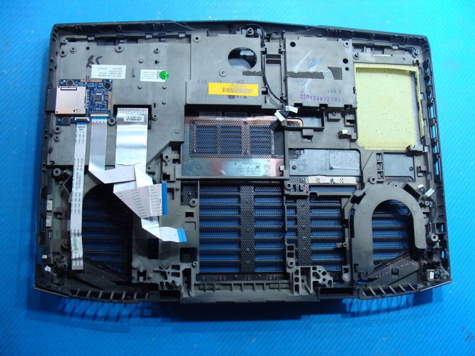 Dell Alienware 17 17.3 Bottom Case w/Cover Door AM0UJ000B20 GXRRC