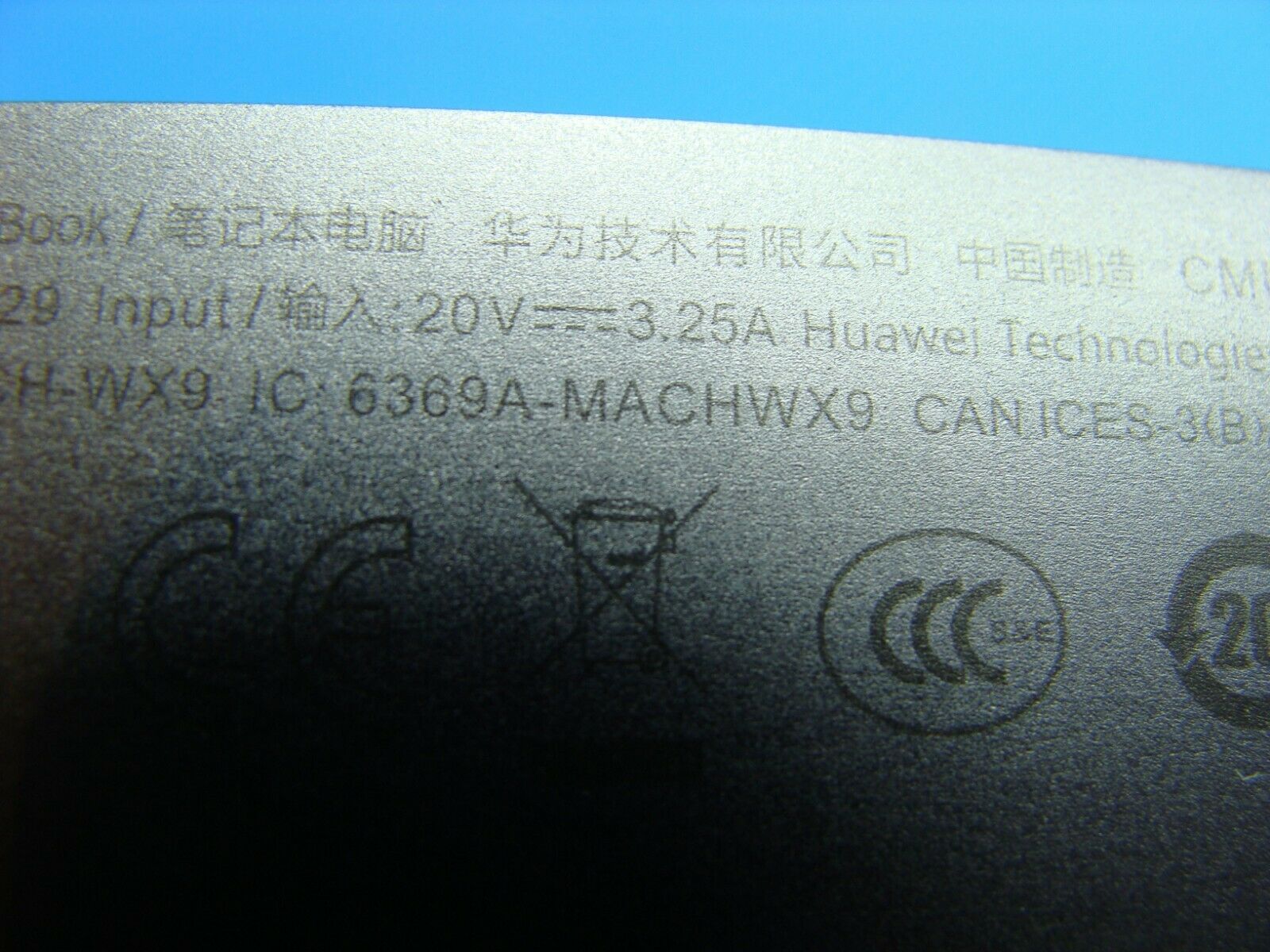 Huawei Matebook MACH-WX9 13.9