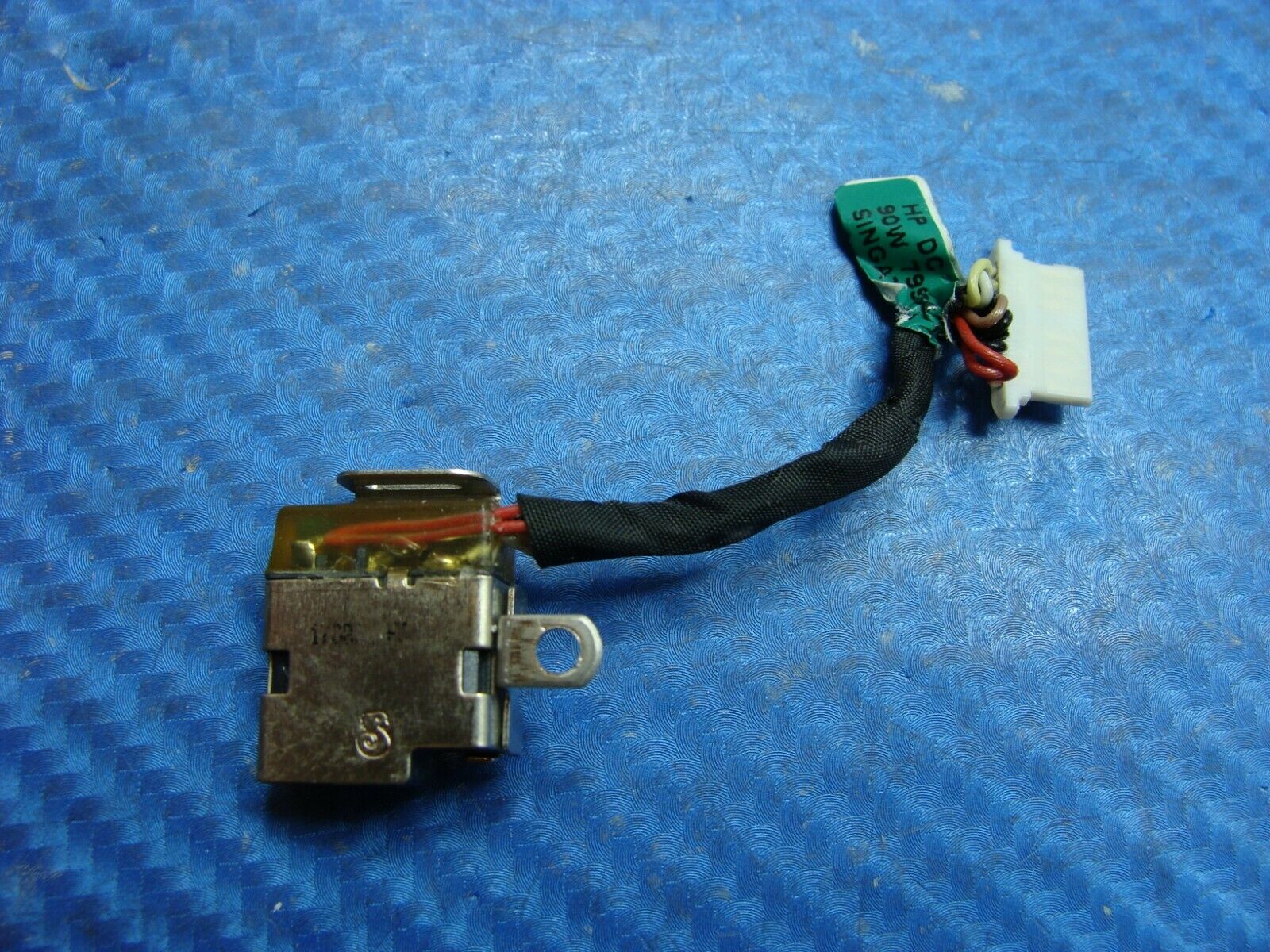 HP x360 15-br010nr 15.6