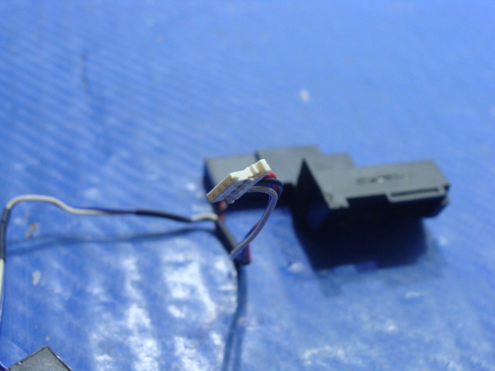 Lenovo IdeaPad Y710 17