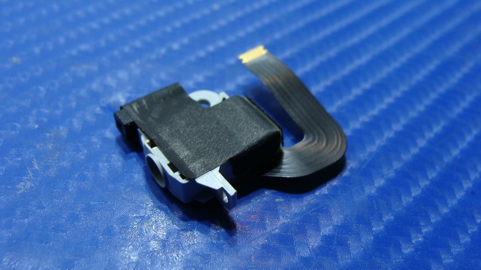 Apple iPad WiFi 16GB A1219 9