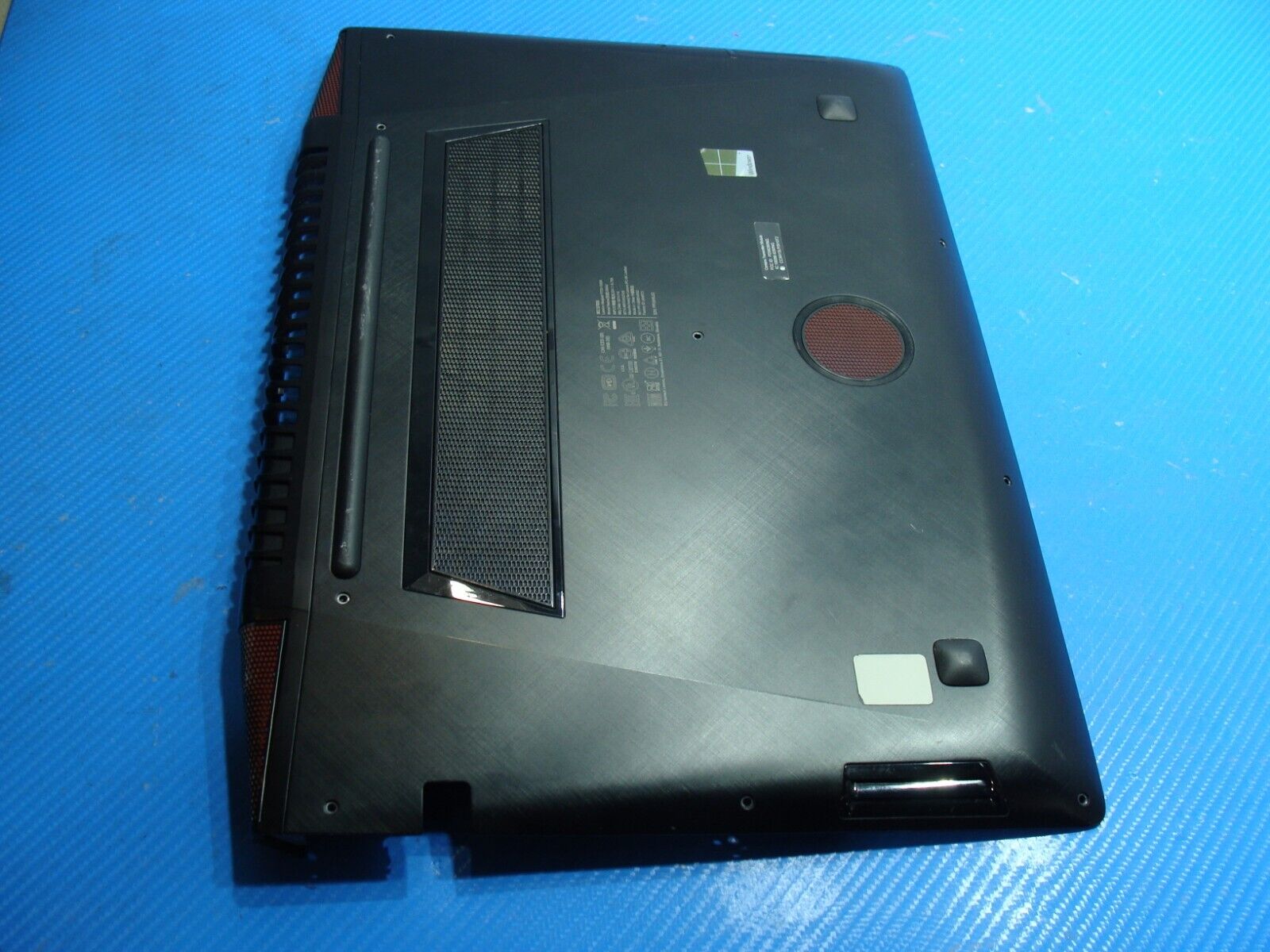 Lenovo IdeaPad Y700 15.6