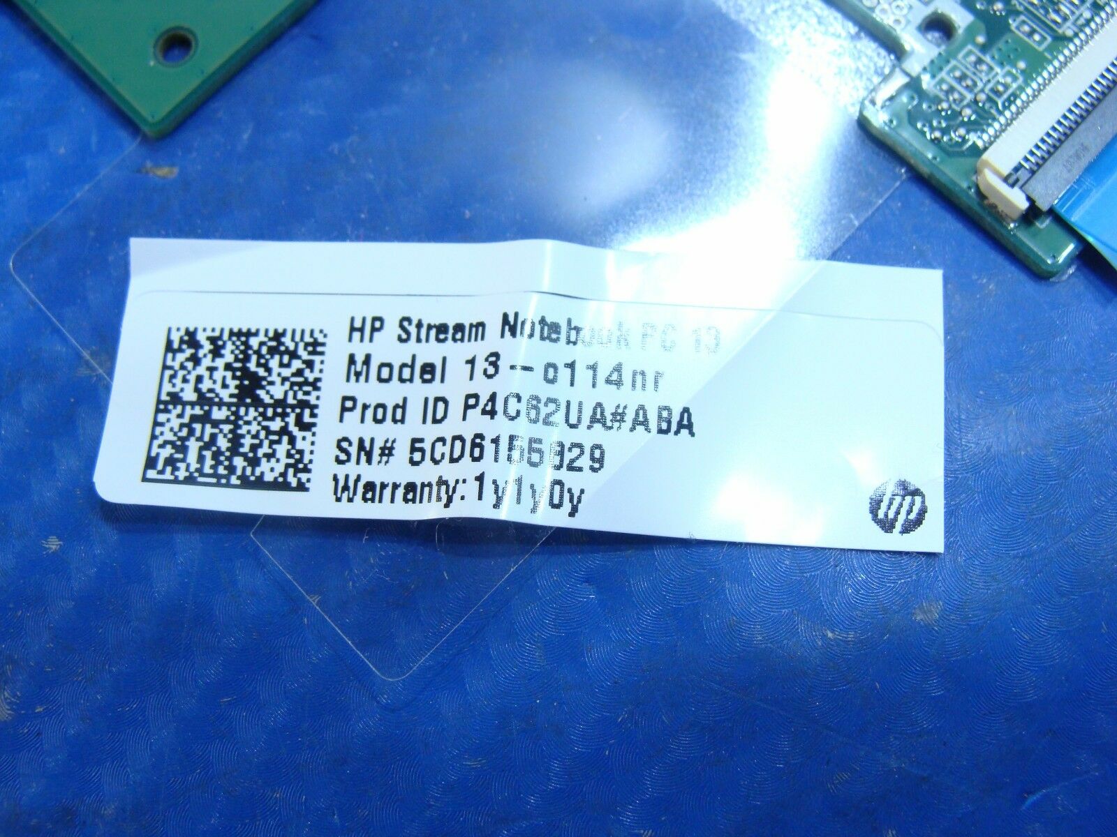 HP Stream 13-C114NR 13.3